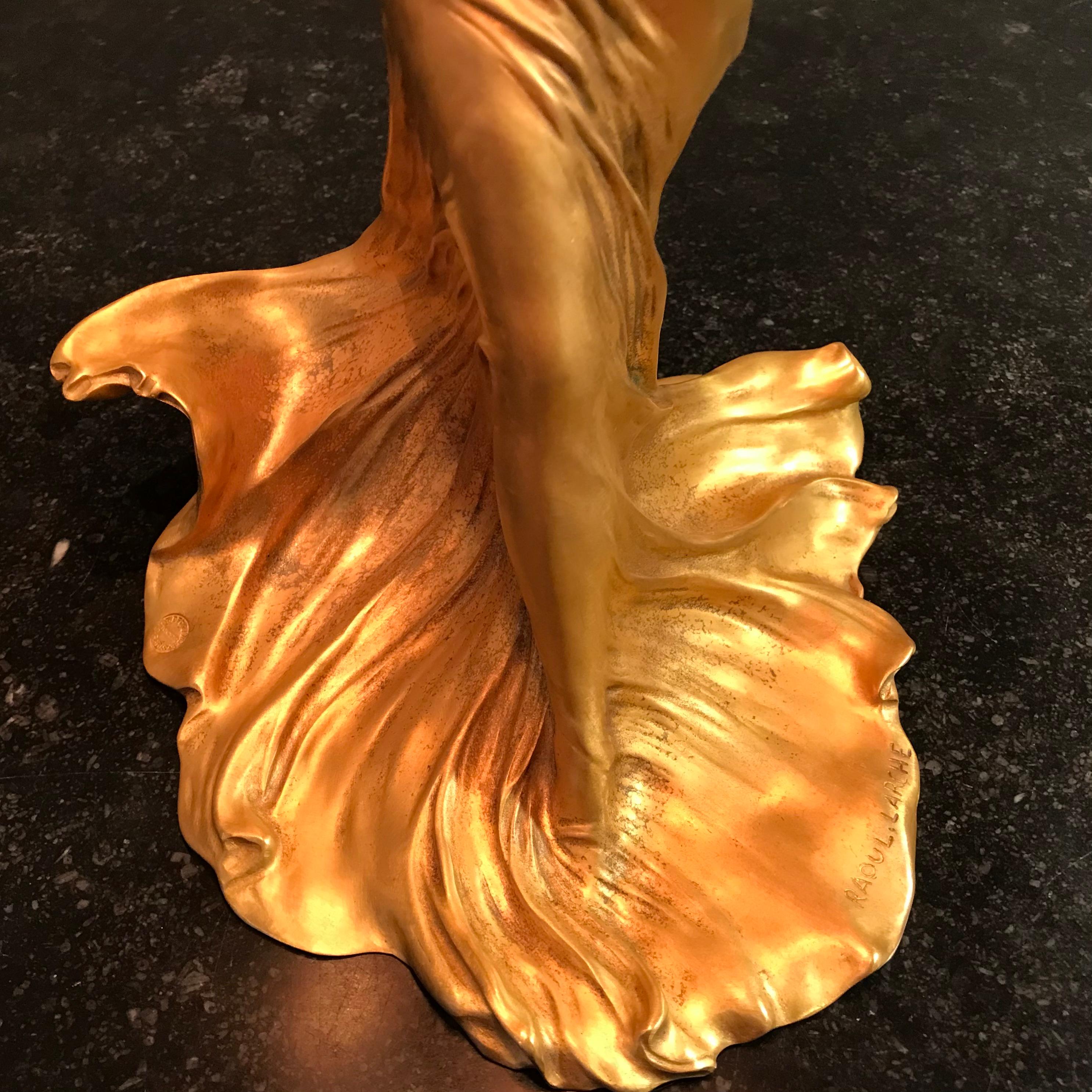 Francois Raoul Larche Art Nouveau Gilt Bronze Loie Fuller Table Lamp For Sale 3