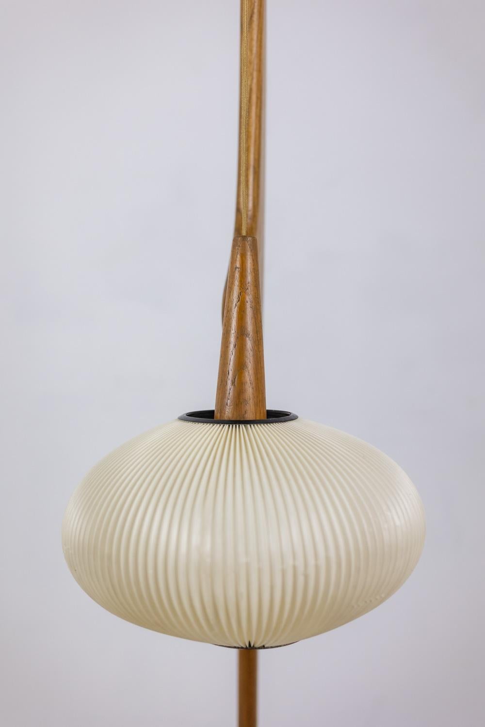 François Rispal Floor lamp, “Praying Mantis” model. 1950s-60s In Excellent Condition For Sale In Saint-Ouen, FR