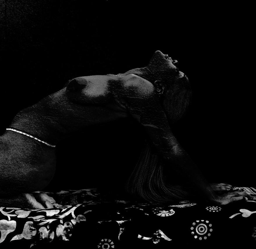 The time for nonchalance rings Françoise Benomar Contemporary photography Africa For Sale 1