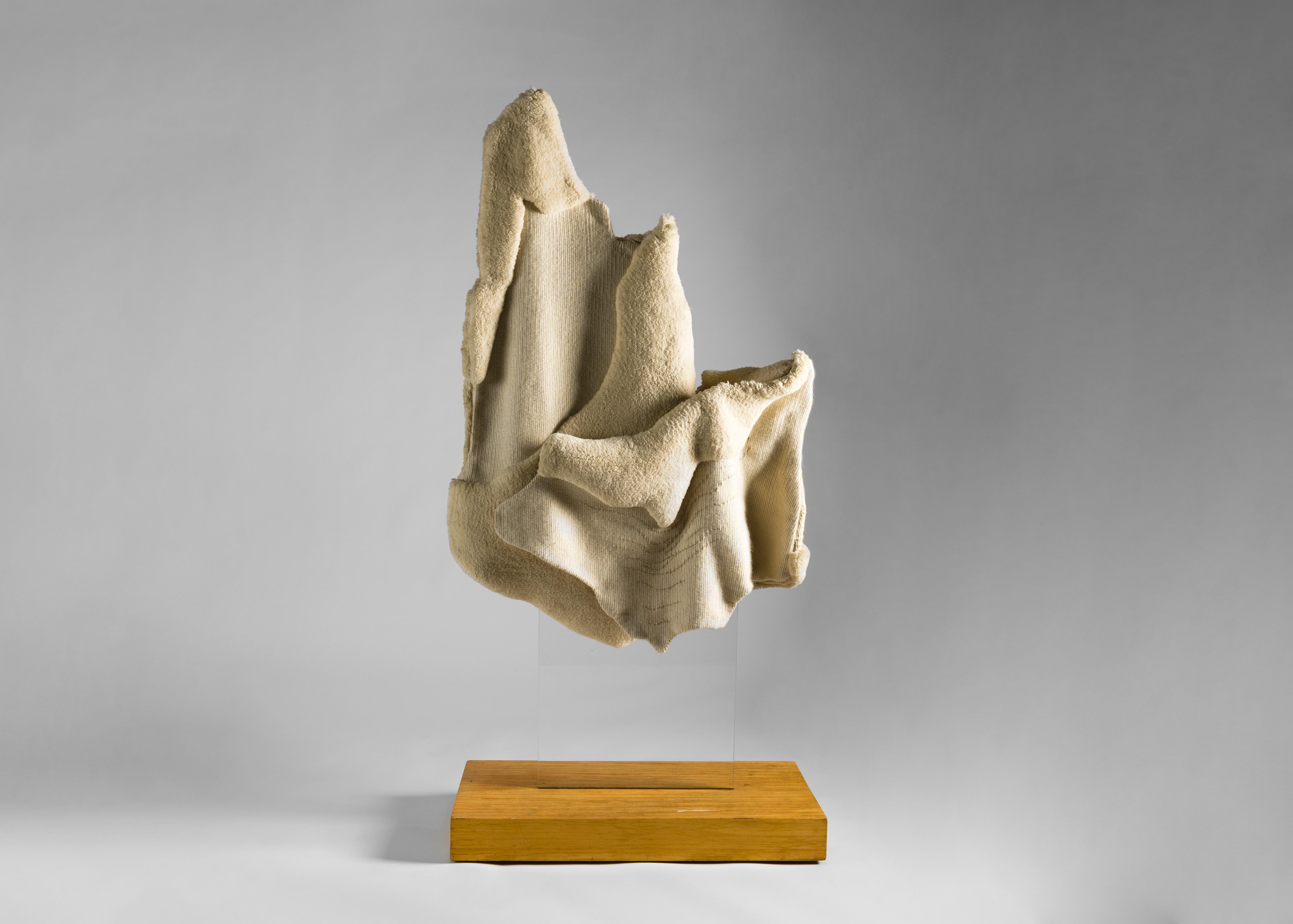 Françoise Giannesini:: Textil-Skulptur auf Plexiglas:: Frankreich:: 1984 (Französisch) im Angebot