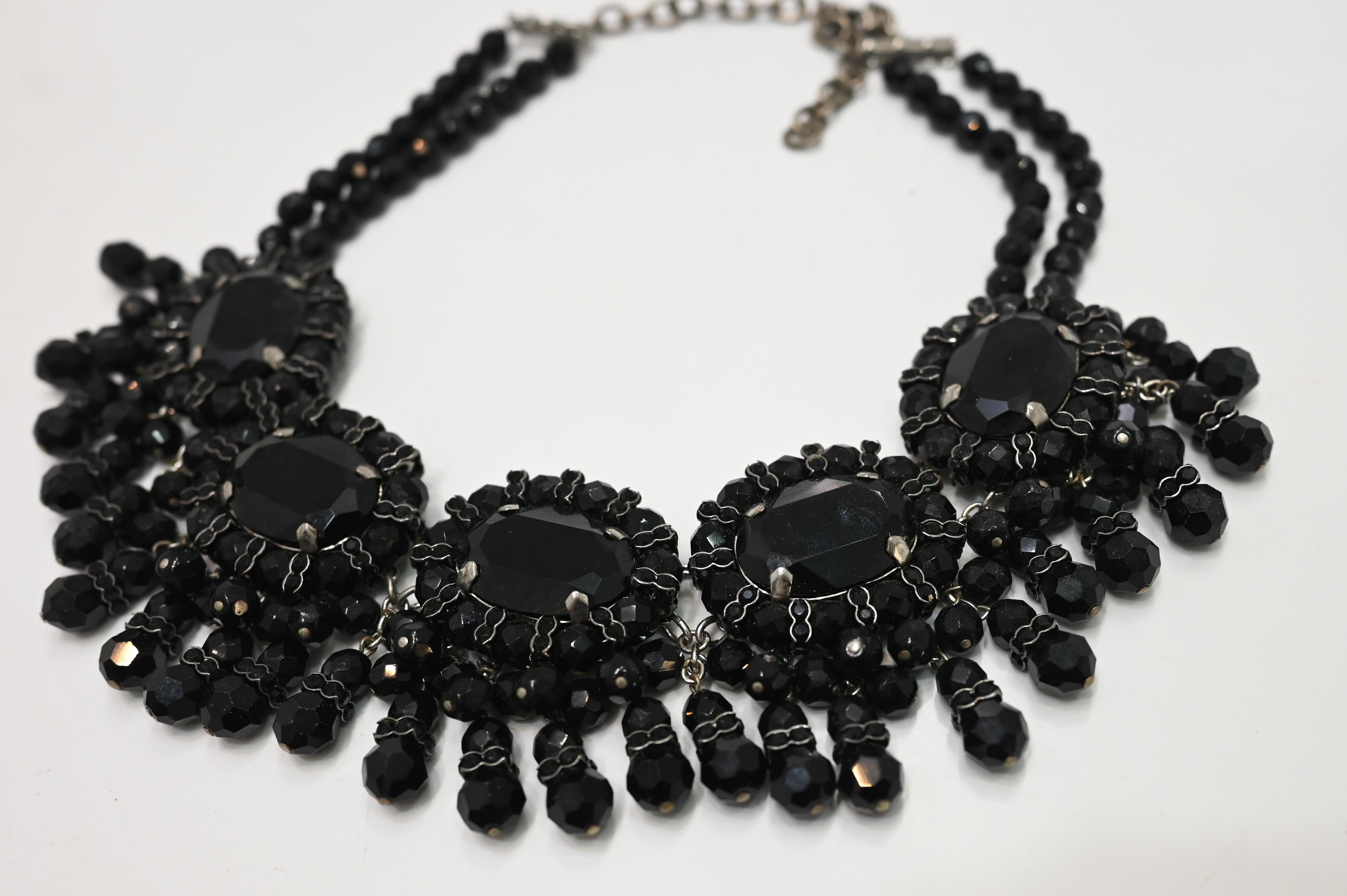 Francoise Montague Choker-Halskette aus schwarzem Glas und Swarovski-Kristall mit Fransen Damen im Angebot