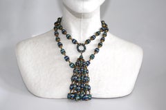 Collana con nappe di cristallo Swarovski blu di Francoise Montague