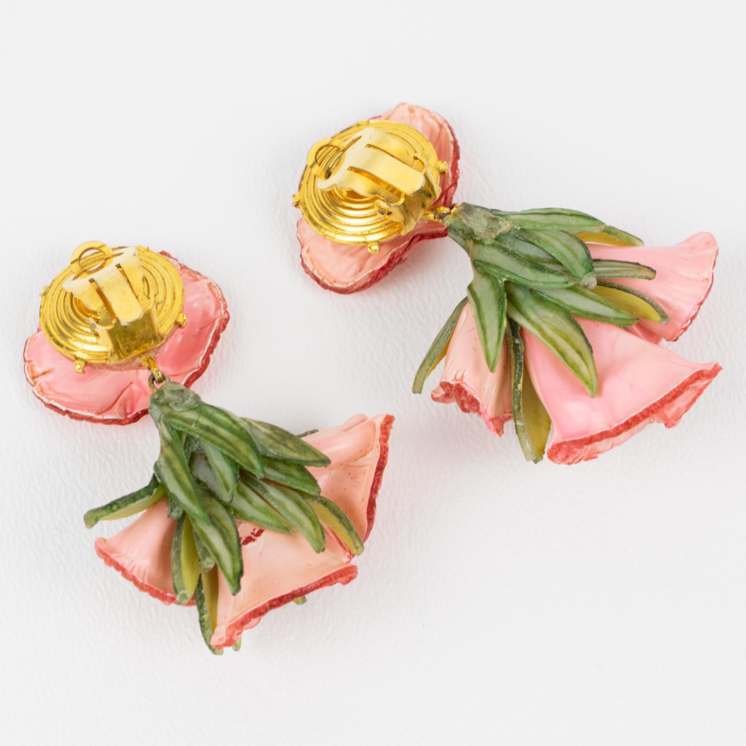 Francoise Montague by Cilea Clip Earrings Pink and Green Resin Flowers In Good Condition For Sale In Atlanta, GA