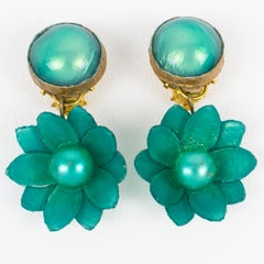 Francoise Montague Resin Dangle Clip Earrings Turquoise Green Flowers