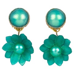 Francoise Montague Resin Dangle Clip Earrings Turquoise Green Flowers