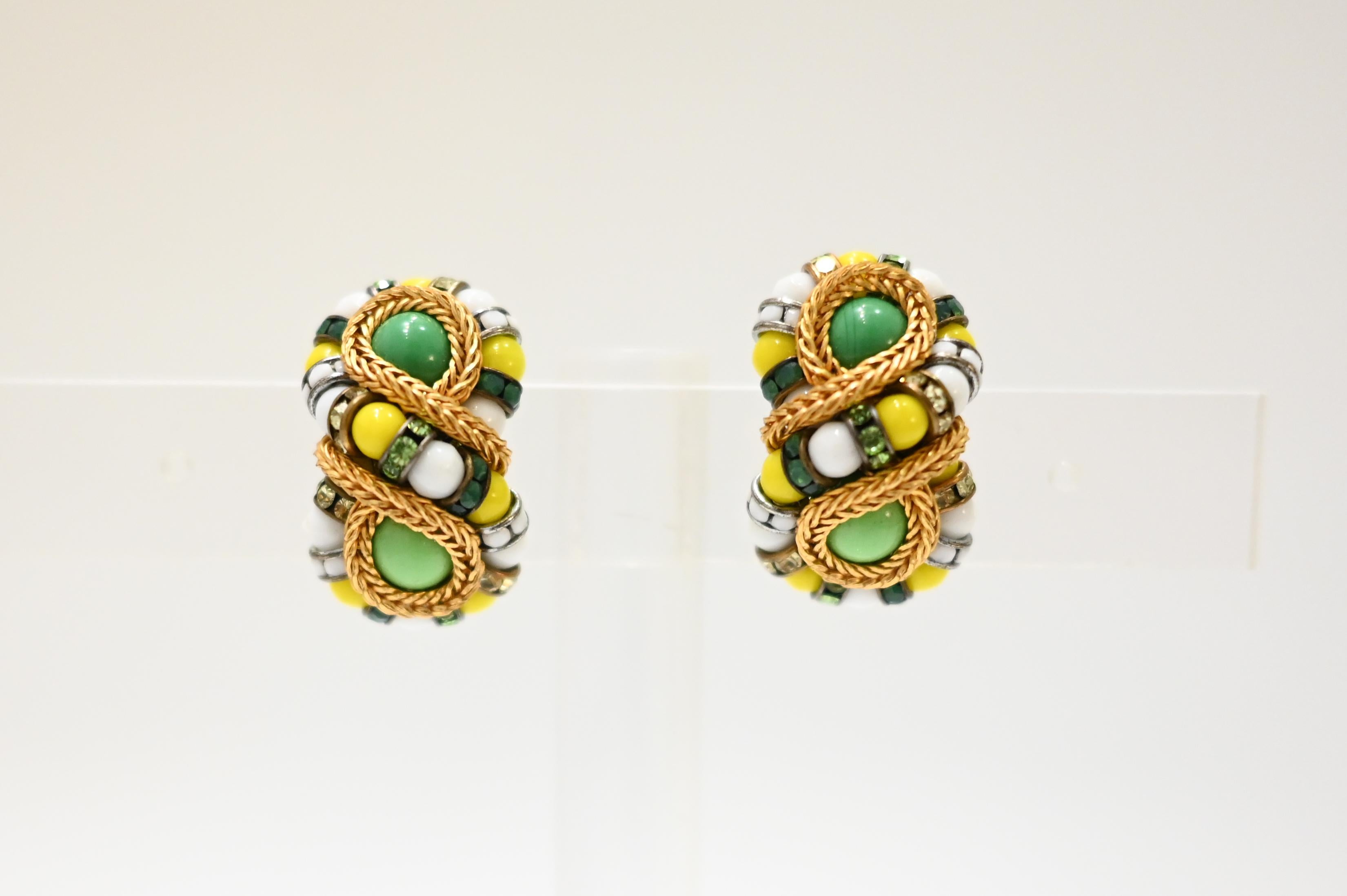Grüne und gelbe „Huit“-Ohrclips von Francoise Montague Damen im Angebot
