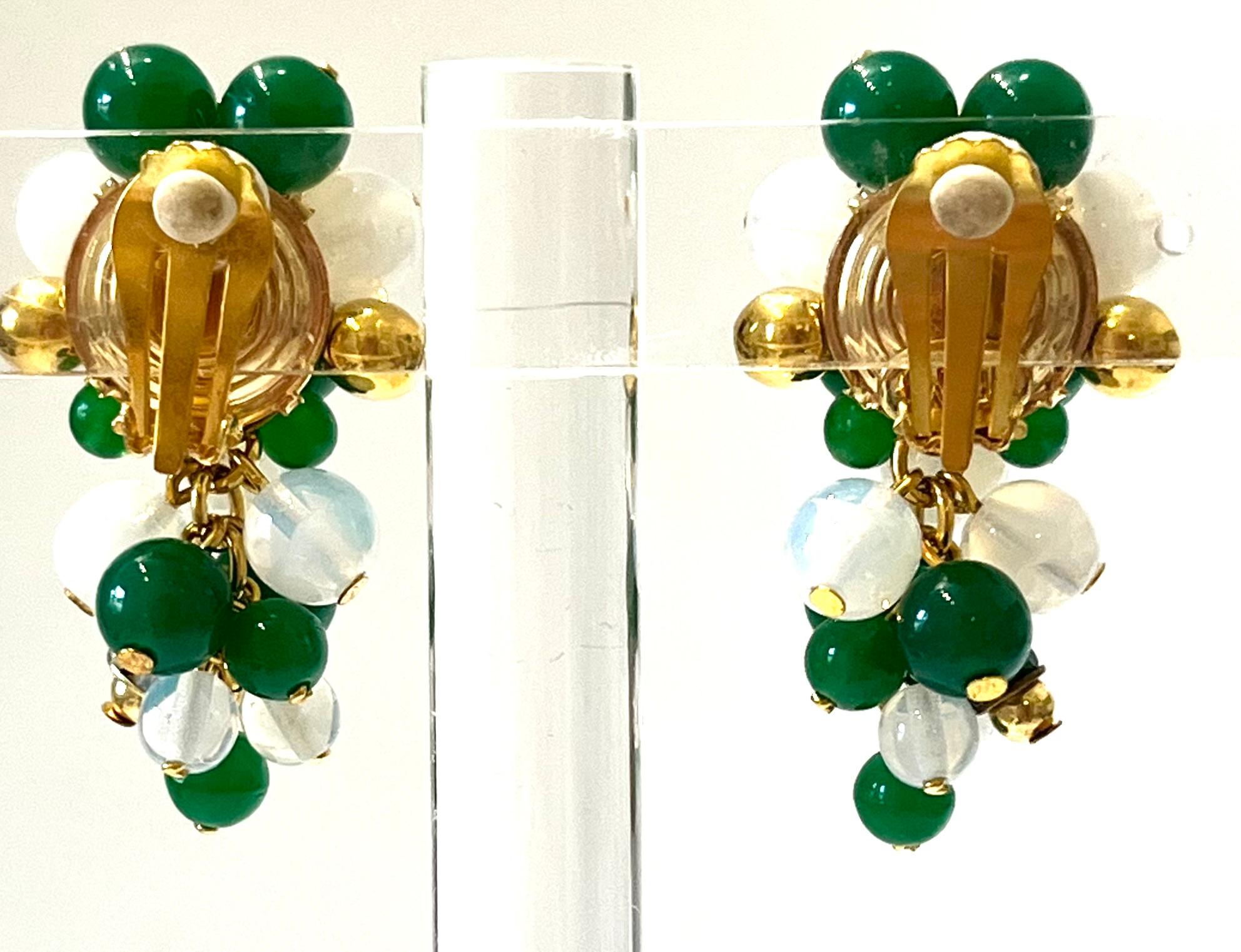 Francoise Montague Green, Opaque Clear and Gold Glass Beads Clip Earrings In New Condition For Sale In Virginia Beach, VA