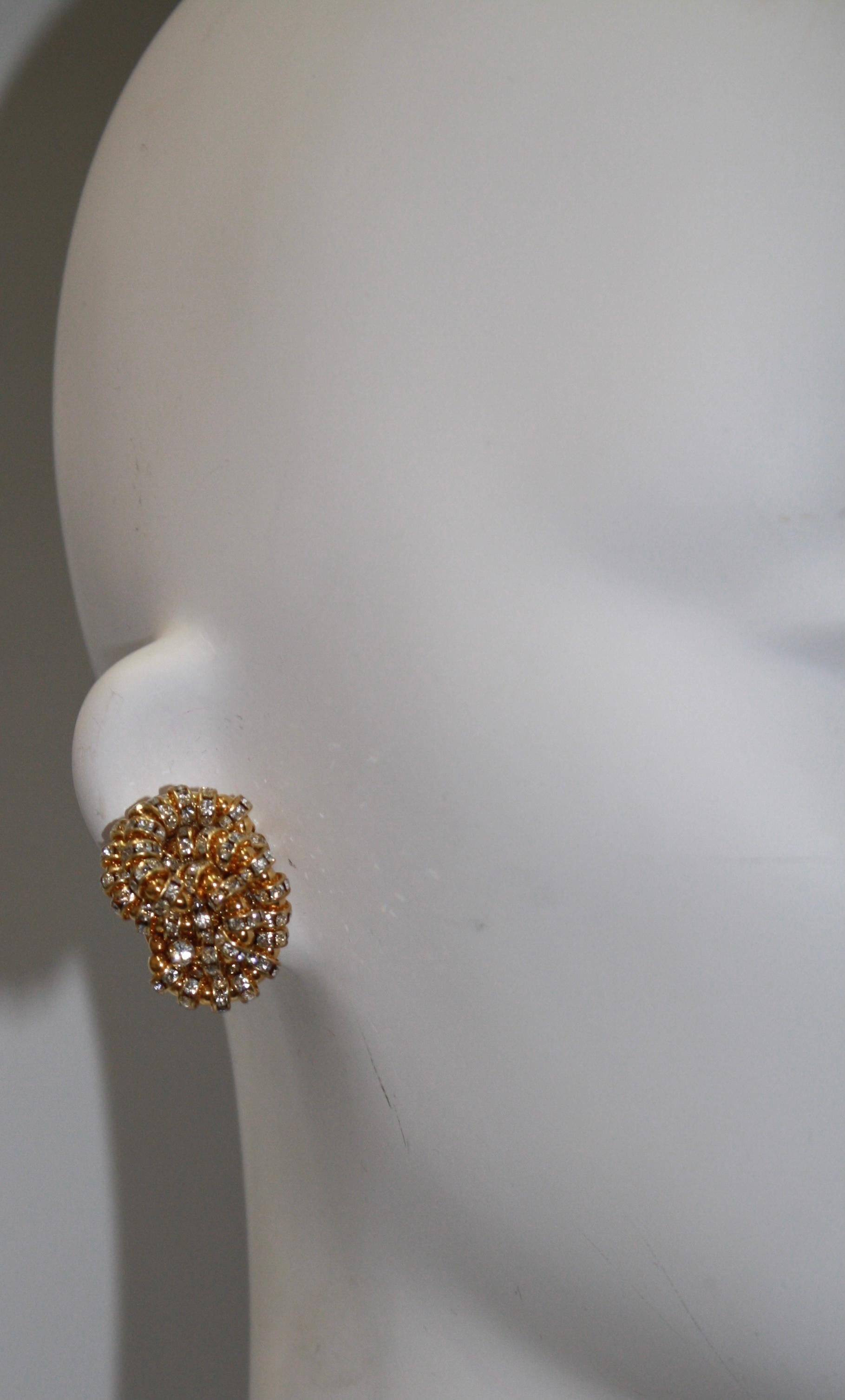 Modern Francoise Montague large Knott Clip Earrings For Sale