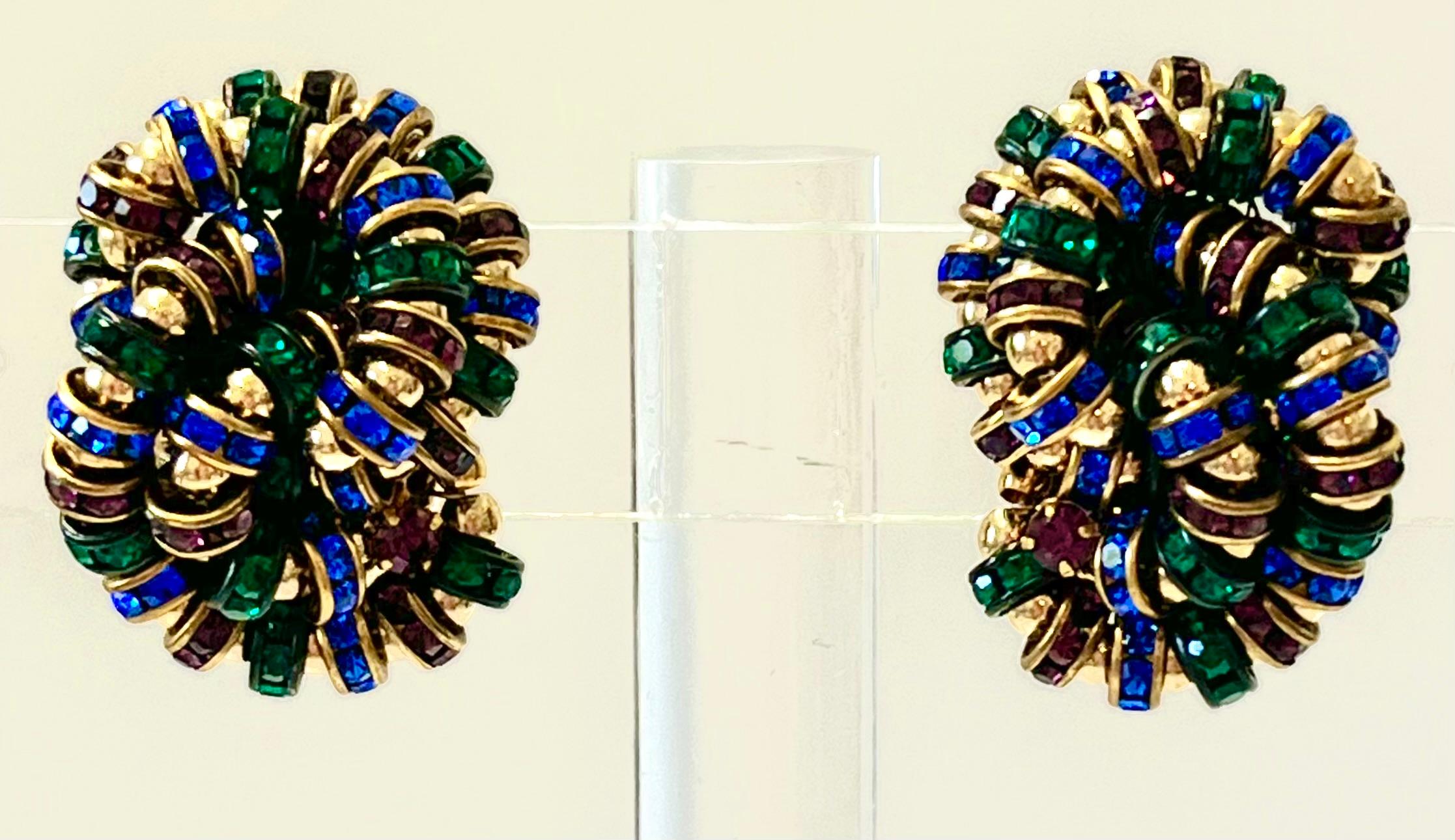 Modern Francoise Montague large Knott Clip Earrings in Blue, Green and Purple For Sale