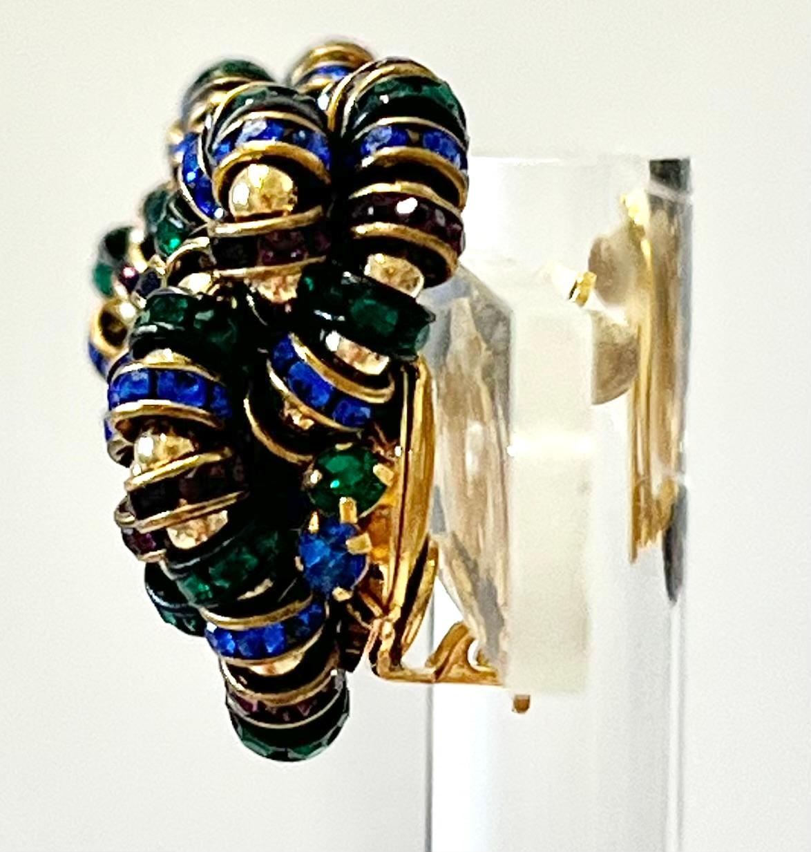 Francoise Montague large Knott Clip Earrings in Blue, Green and Purple In New Condition For Sale In Virginia Beach, VA