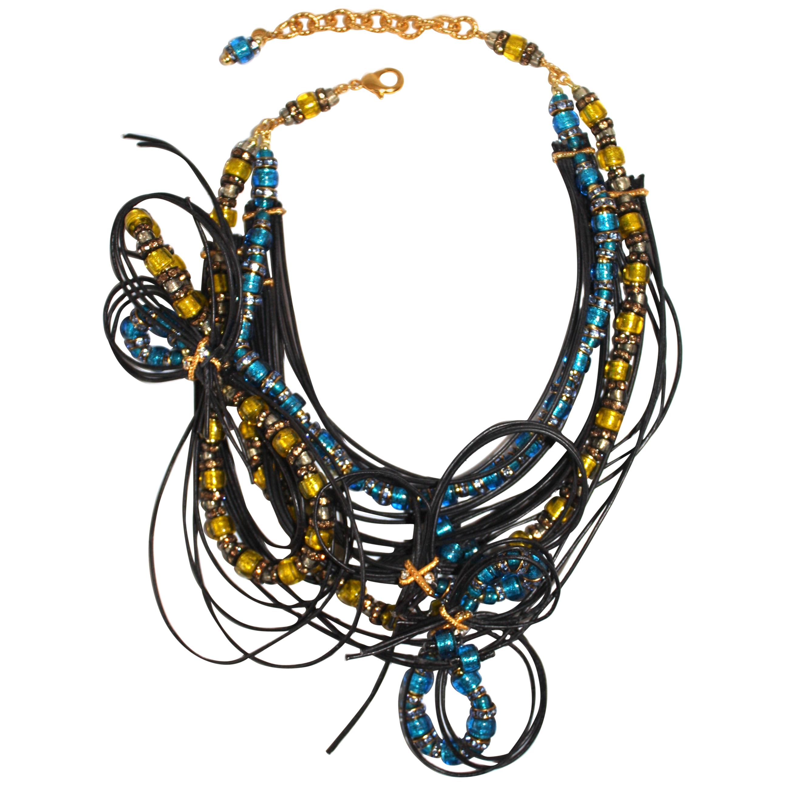 Statement-Halskette aus Leder und Muranoglas aus der französischen Montague-Zeit im Angebot