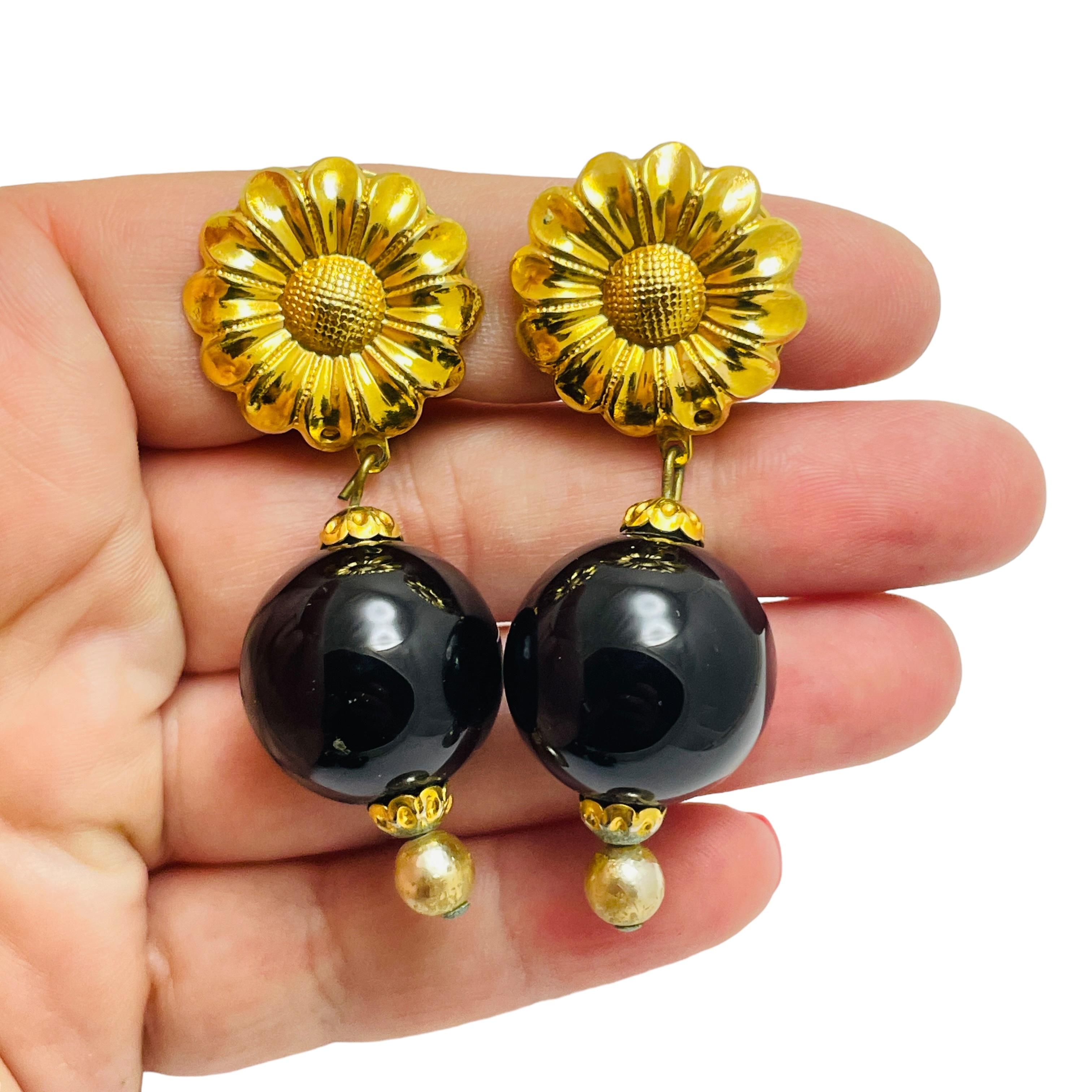 Women's FRANCOISE MONTAGUE made in France gold dangle beads designer clip on earrings For Sale