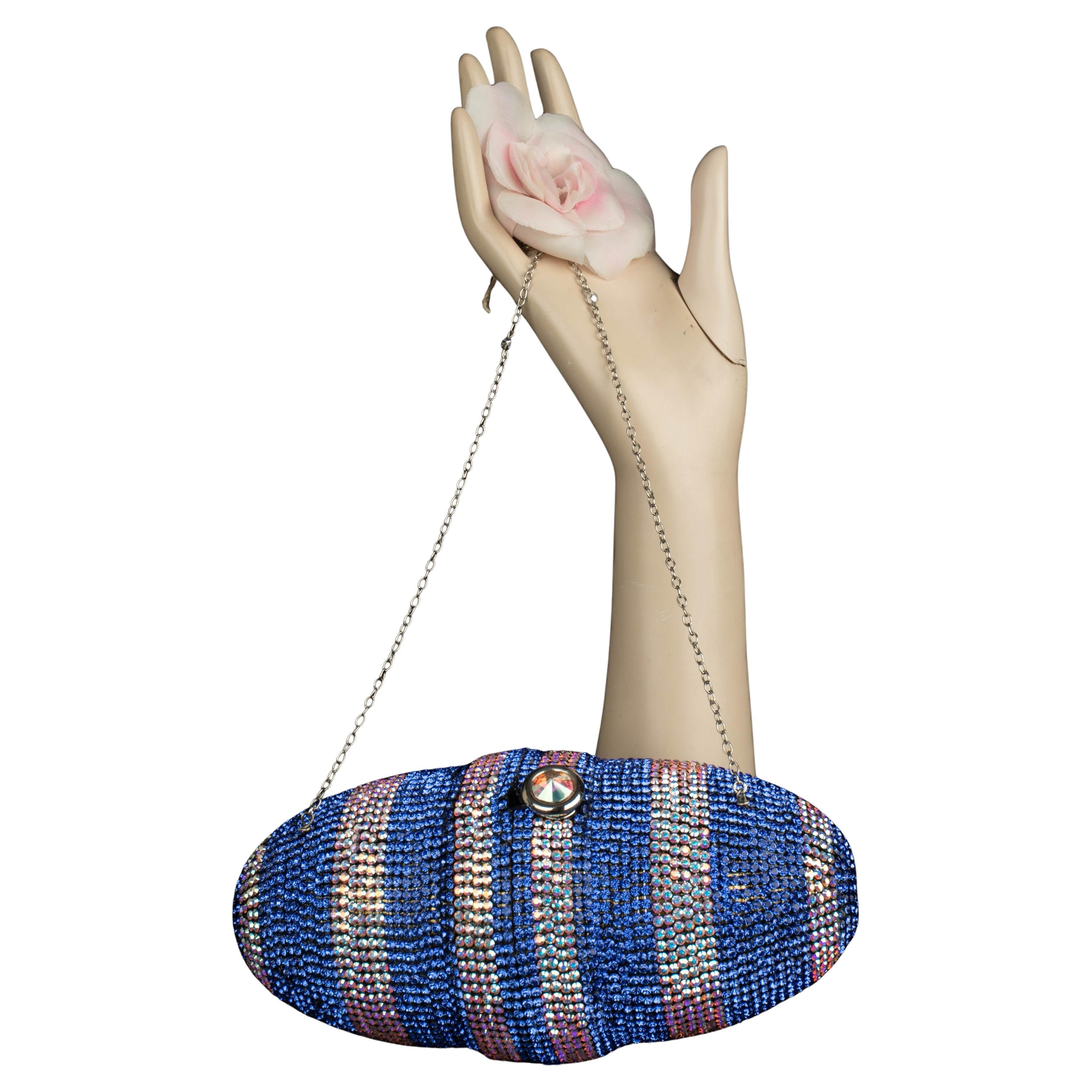 What is a minaudière bag?