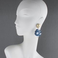 Francoise Montague Paris by Cilea Boucles d'oreilles à clip en résine Fleurs d'hortensia bleues