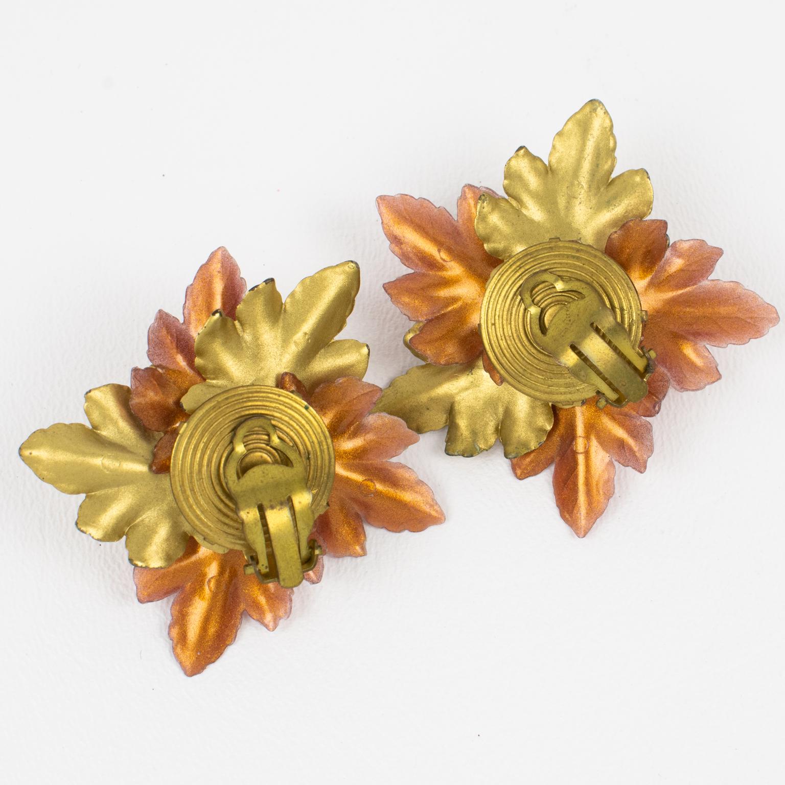 Francoise Montague Paris Resin Clip Earrings Copper and Gold Leaves In Excellent Condition For Sale In Atlanta, GA