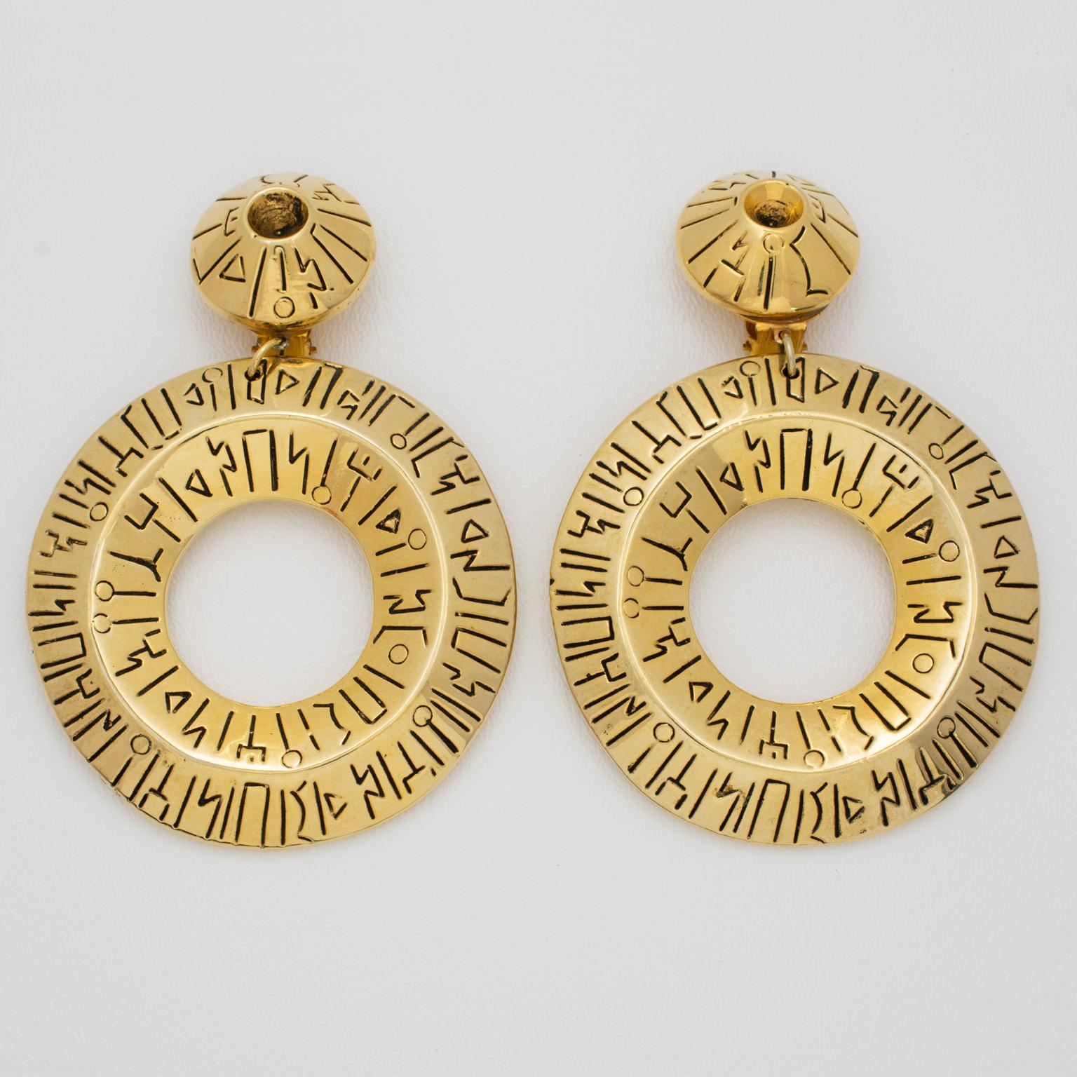 Modern Francoise Montague Paris Tribal Gilded Resin Clip Earrings For Sale