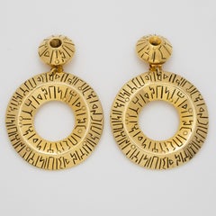 Francoise Montague Paris Tribal Gilded Resin Clip Earrings