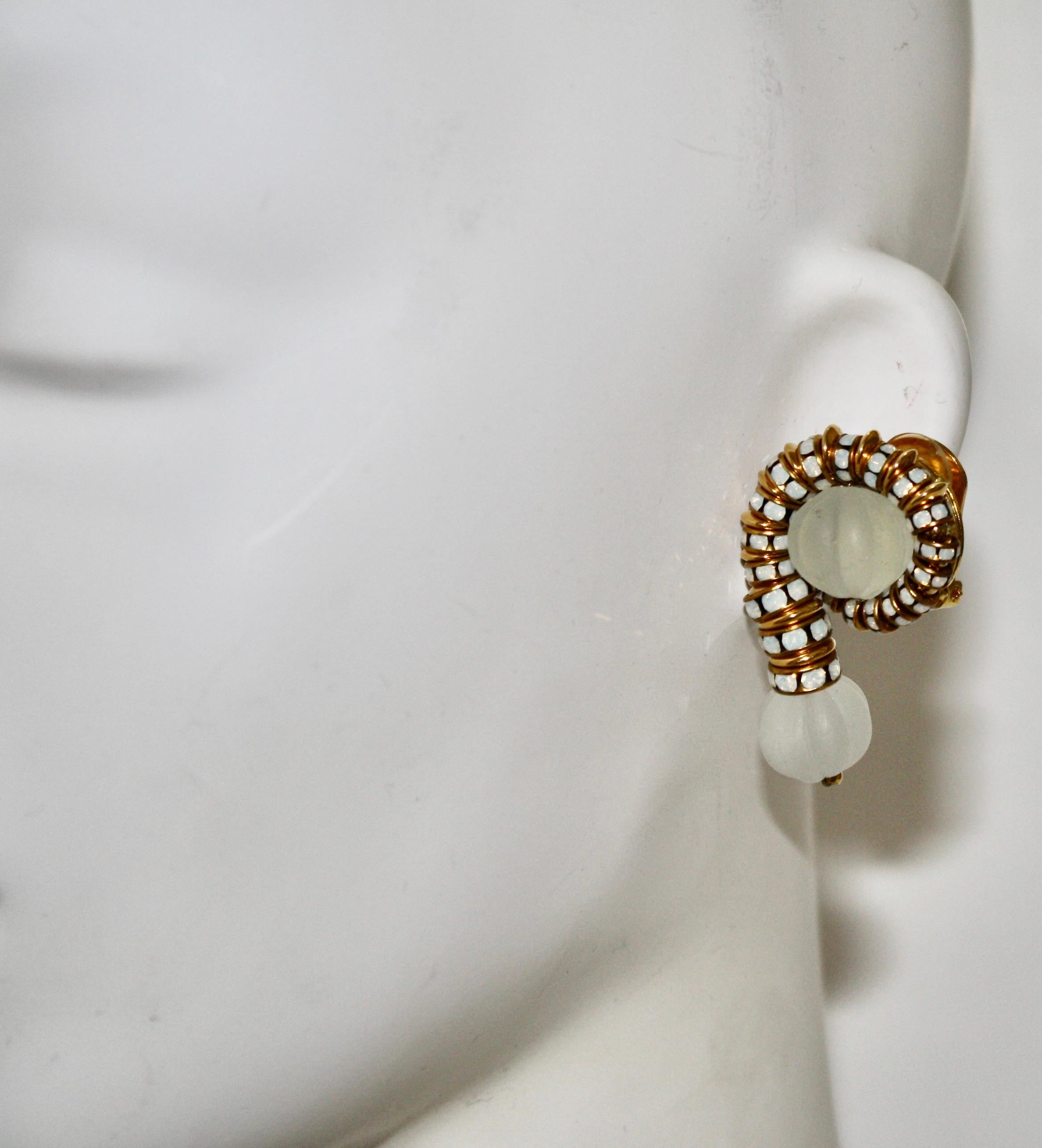 Women's or Men's Françoise Montague Swirl Clip Earrings For Sale