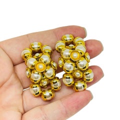 FRANCOISE MONTAGUE vintage gold to faux pearls designer French clip on earrings