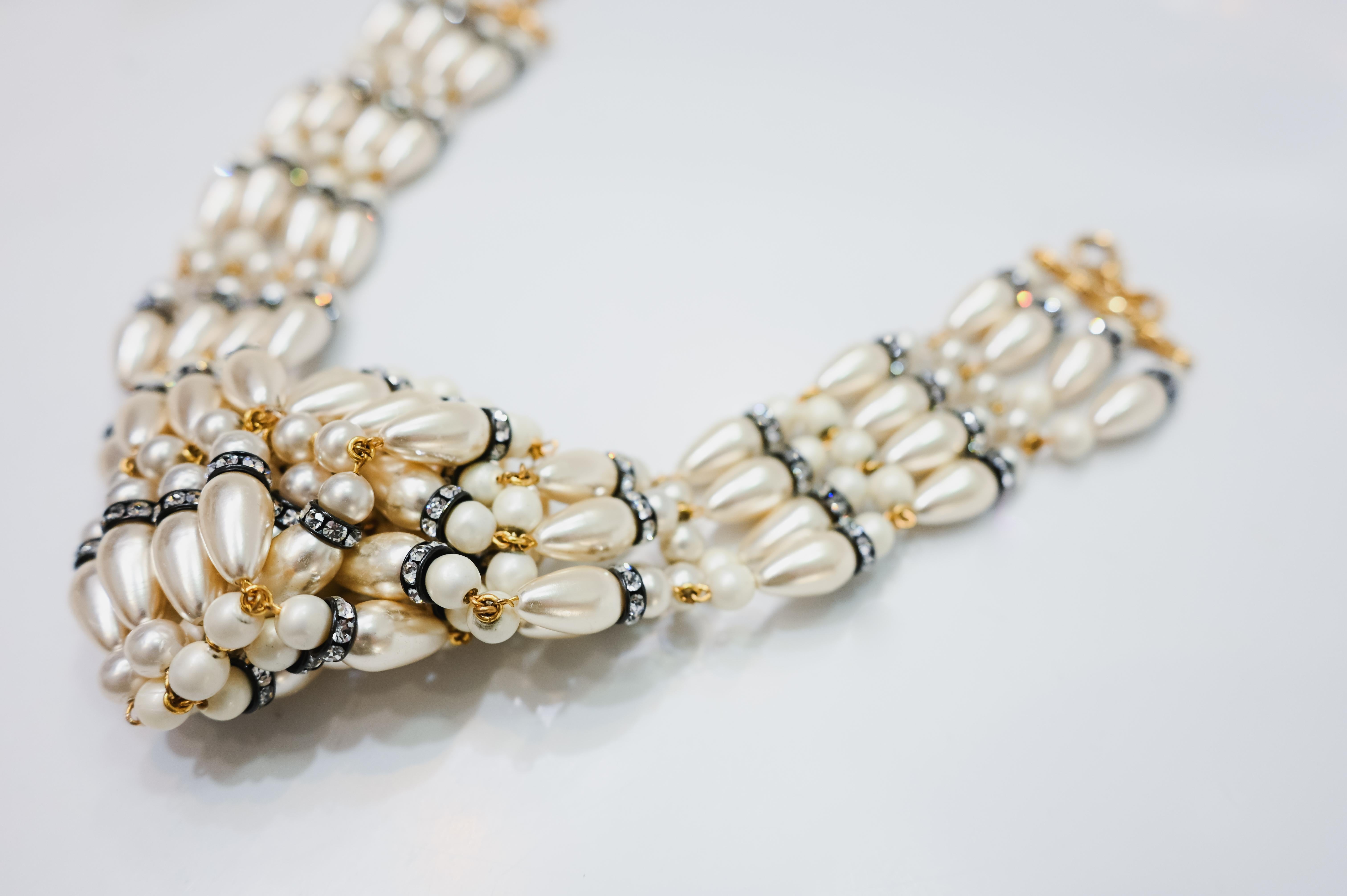 Francoise Montague White Pearl Choker In New Condition In Virginia Beach, VA