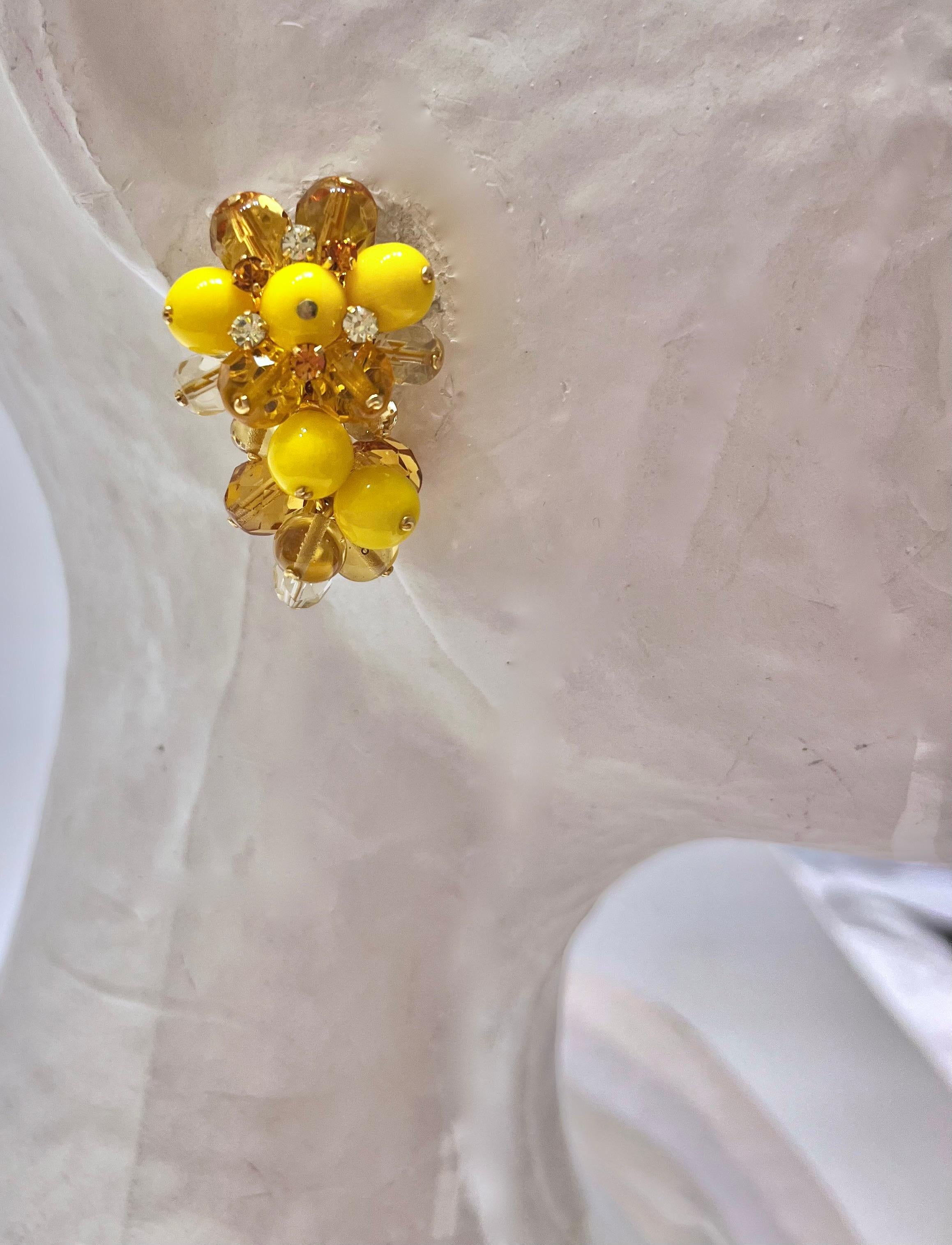Artist Francoise Montague Yellow, Honey and Clear Glass Beads Clip Earrings For Sale