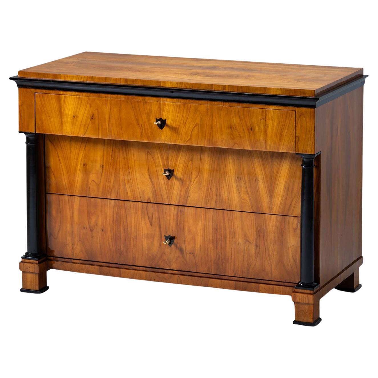 Franconian Biedermeier Chest of Drawers, circa 1820