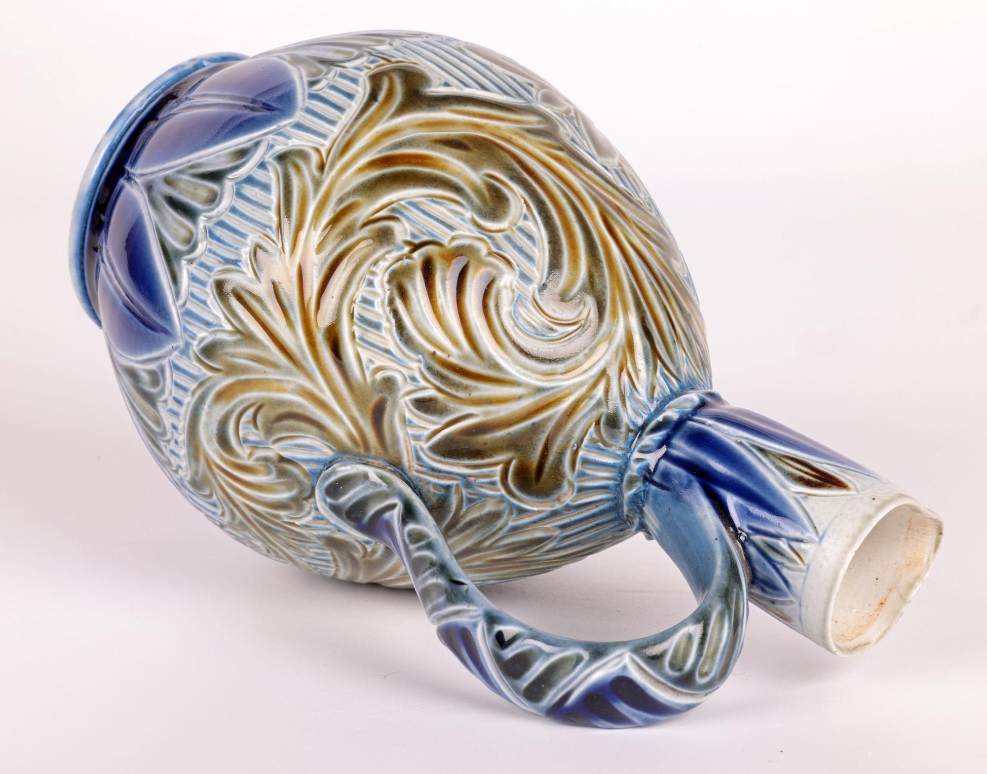 Frank A Butler - Doulton Lambeth Leaf Design - Cruche en verre salé Bon état - En vente à Bishop's Stortford, Hertfordshire