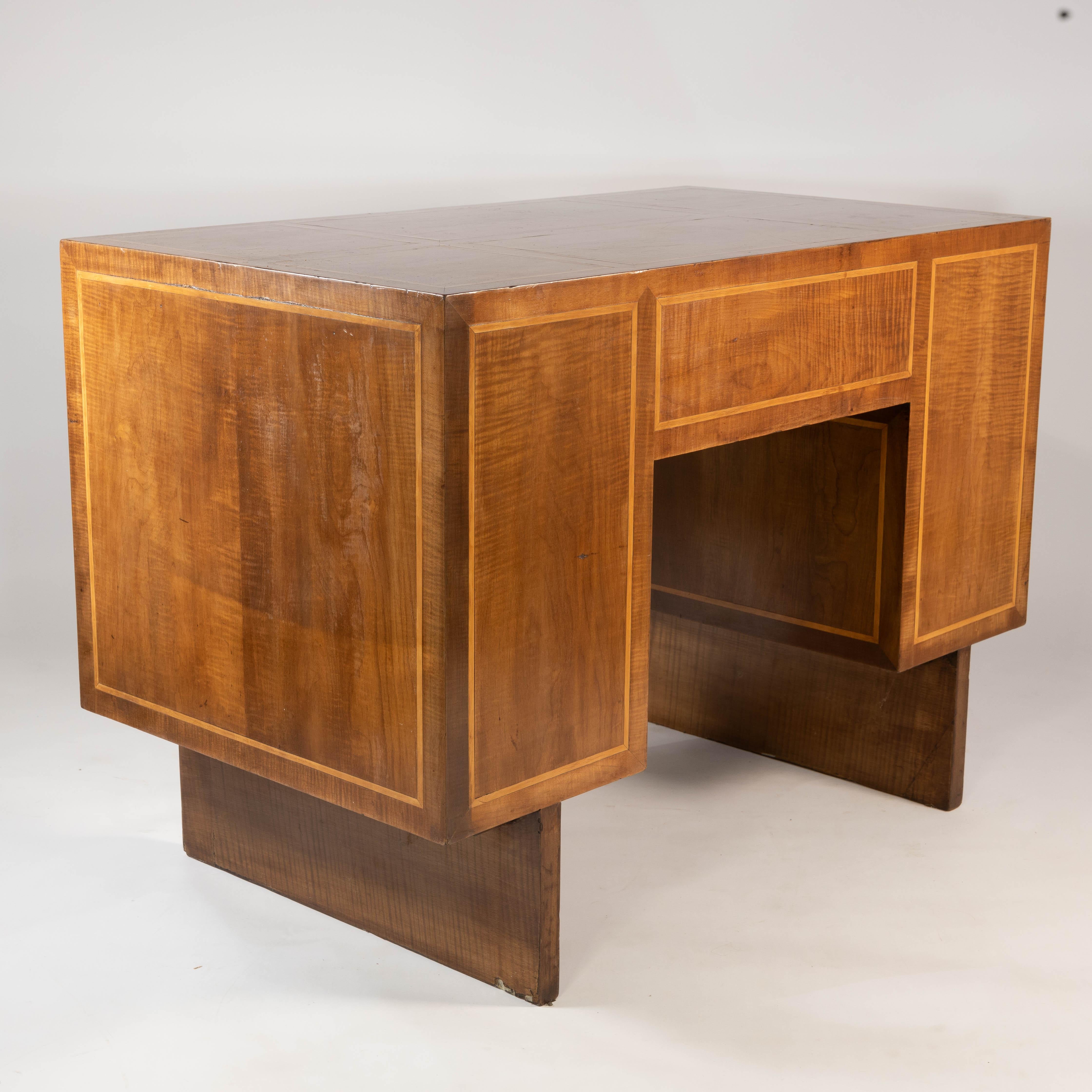 Frank Franks. Un bureau rare conçu à l'origine pour l'exposition Pollard de 1931 en vente 9