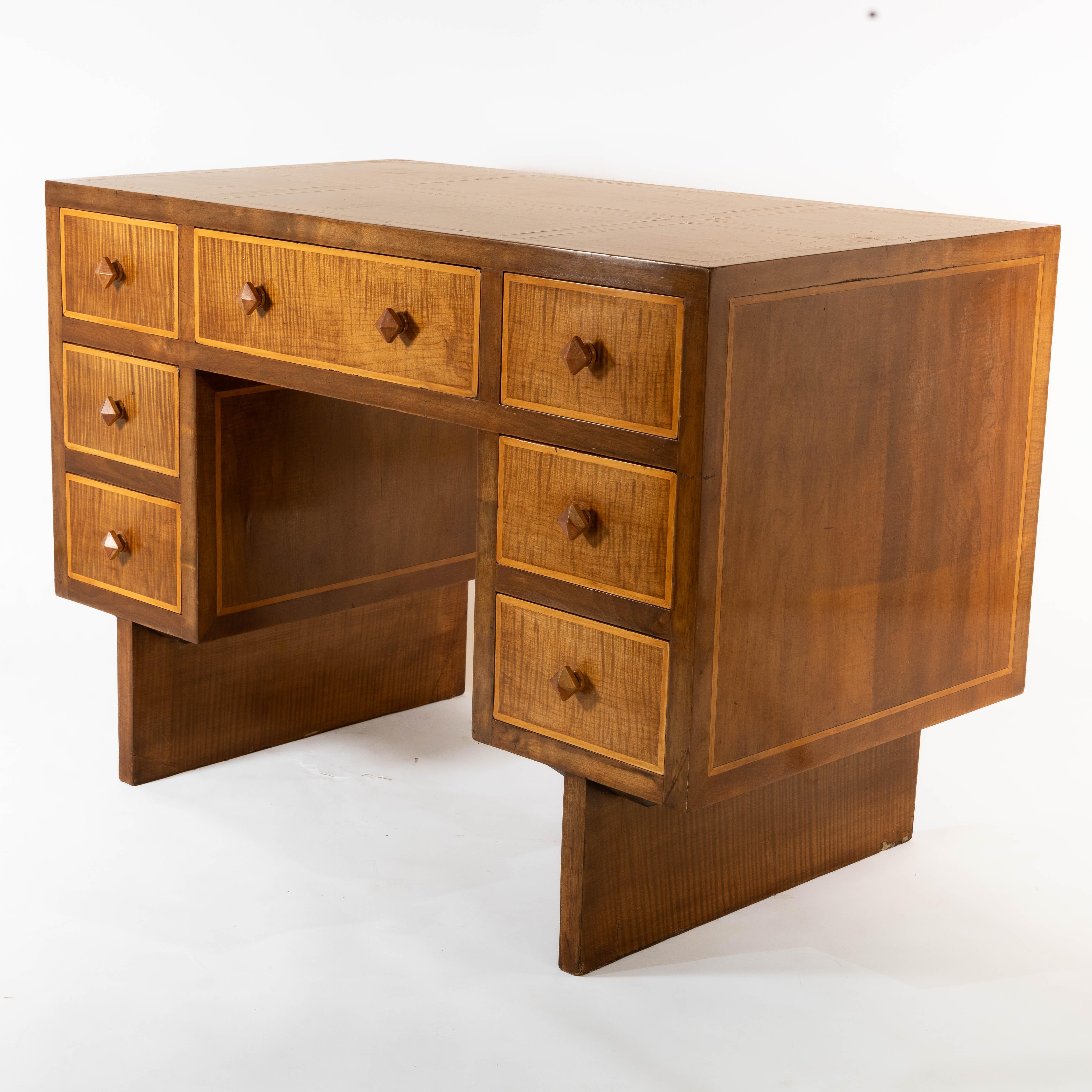 Art déco Frank Franks. Un bureau rare conçu à l'origine pour l'exposition Pollard de 1931 en vente