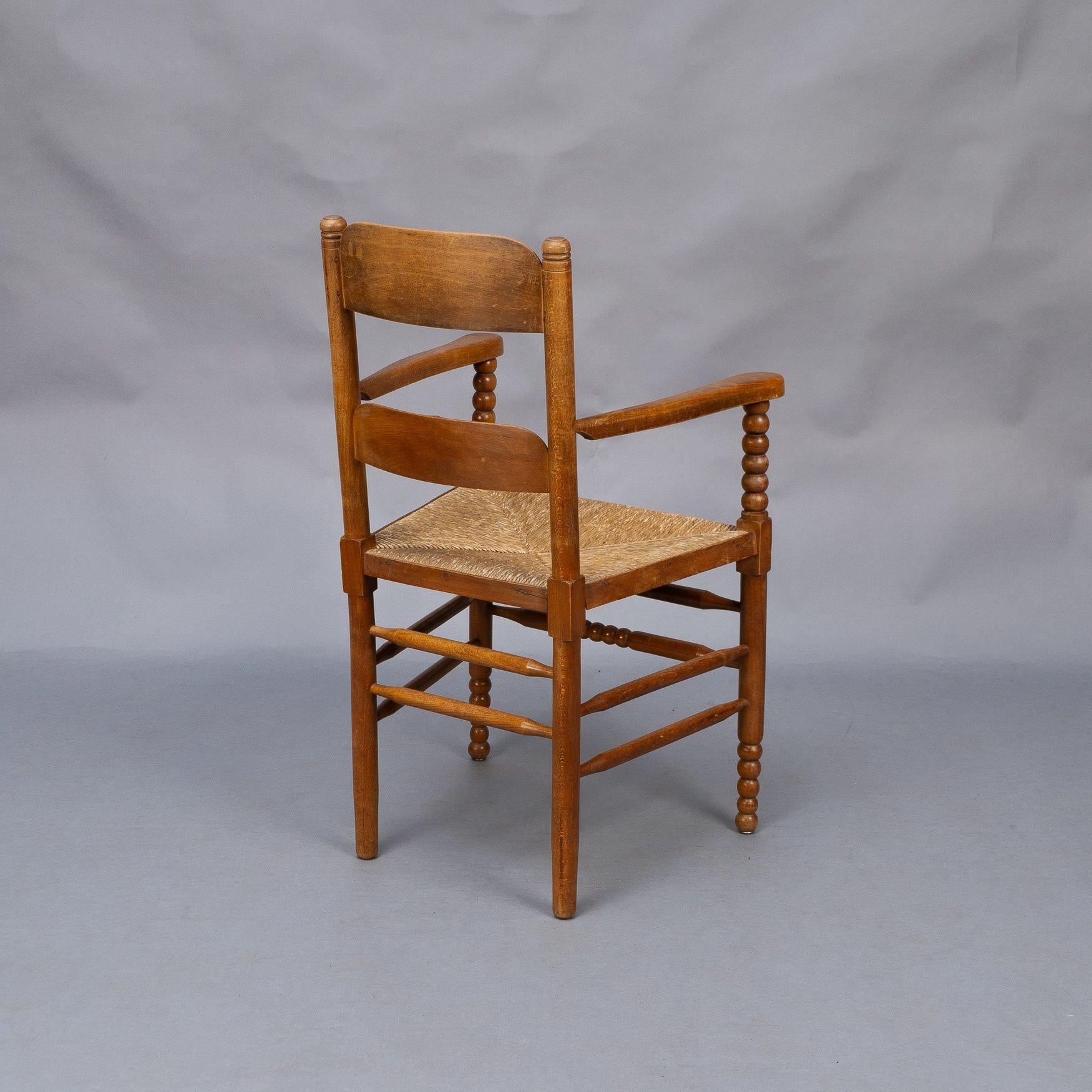 Frank Brangwyn Arts & Crafts Cotswold Style Eichenholzsessel mit Klöppeldrehung im Angebot 2