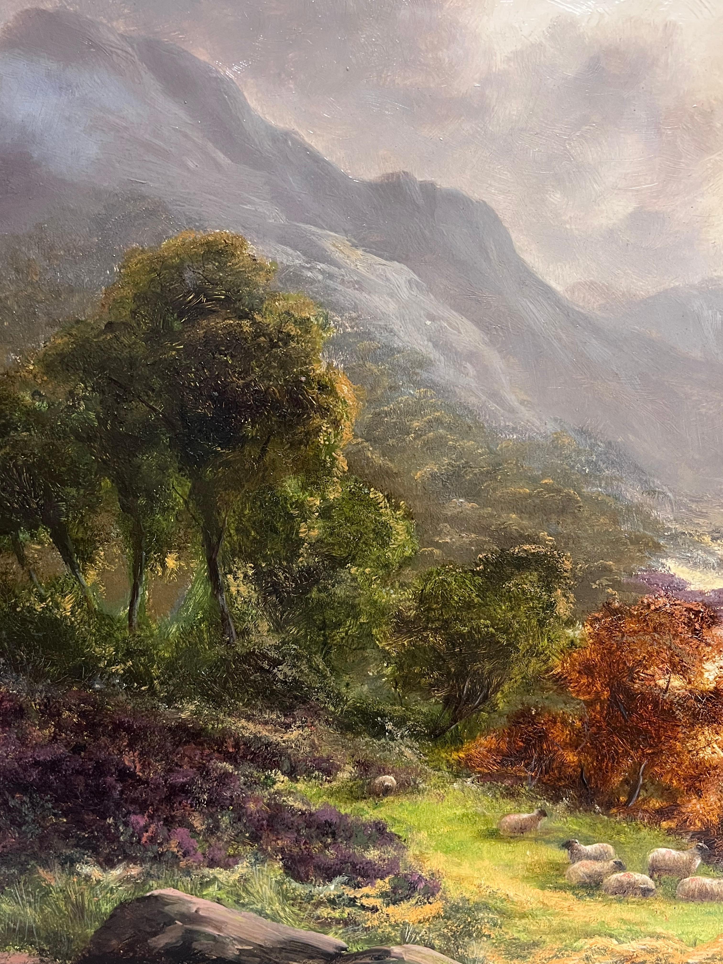 Antique British Pintura al óleo firmada Paisaje pastoral de las tierras altas Ovejas pastando - Landscape Painting Marrón de Frank Clark (British, 20th century)