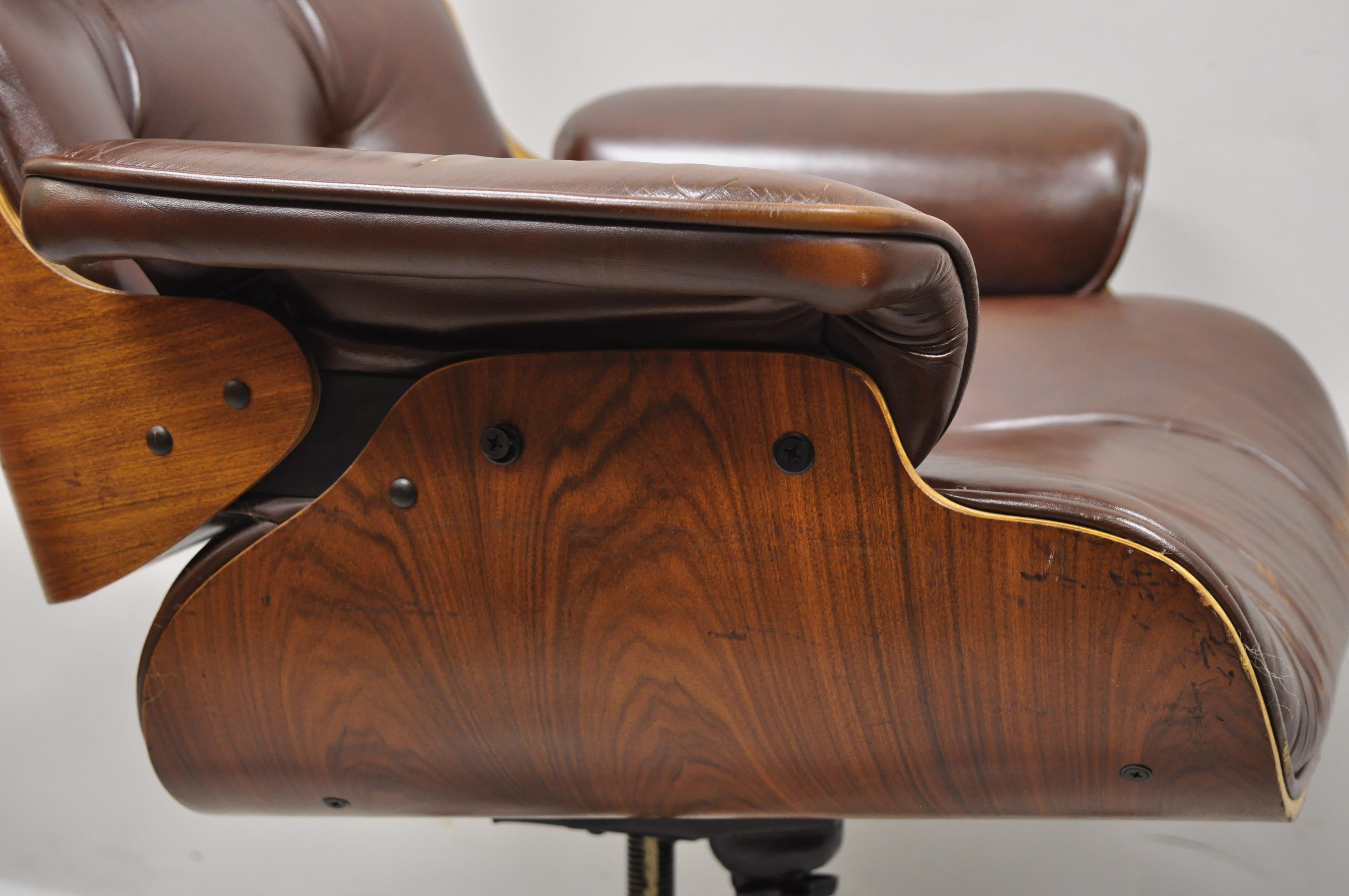 Canadian Frank Doerner Eames Style Brown Vinyl Rolling Swivel Office Desk Lounge Chair