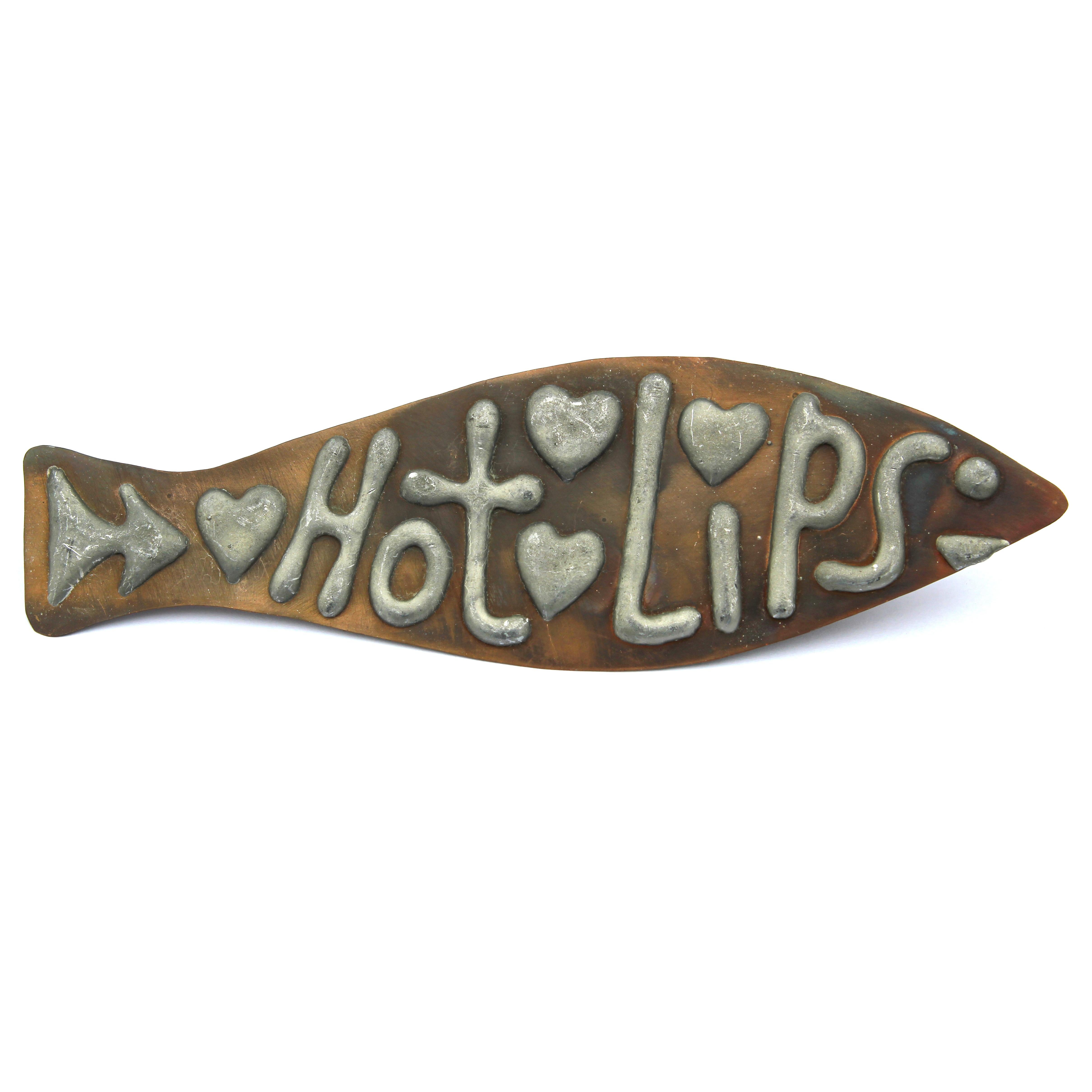 Scultura da parete "Hot Lips", moderna scultura astratta in rame in metallo con parole di pesce