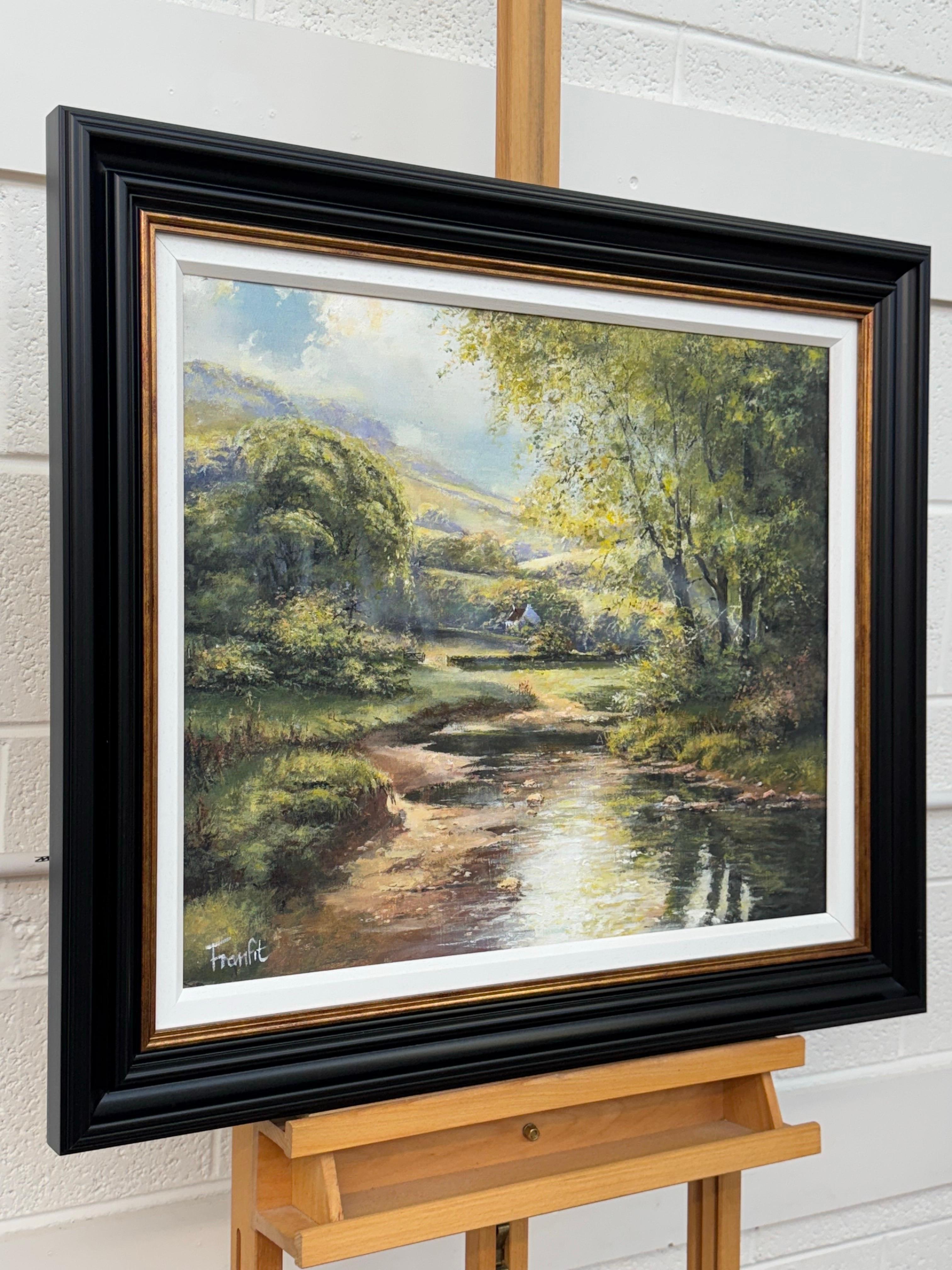 Remote Cottage in einer mit Bäumen gefütterten Flusslandschaft in Irland von moderner irischer Künstlerin – Painting von Frank Fitzsimons