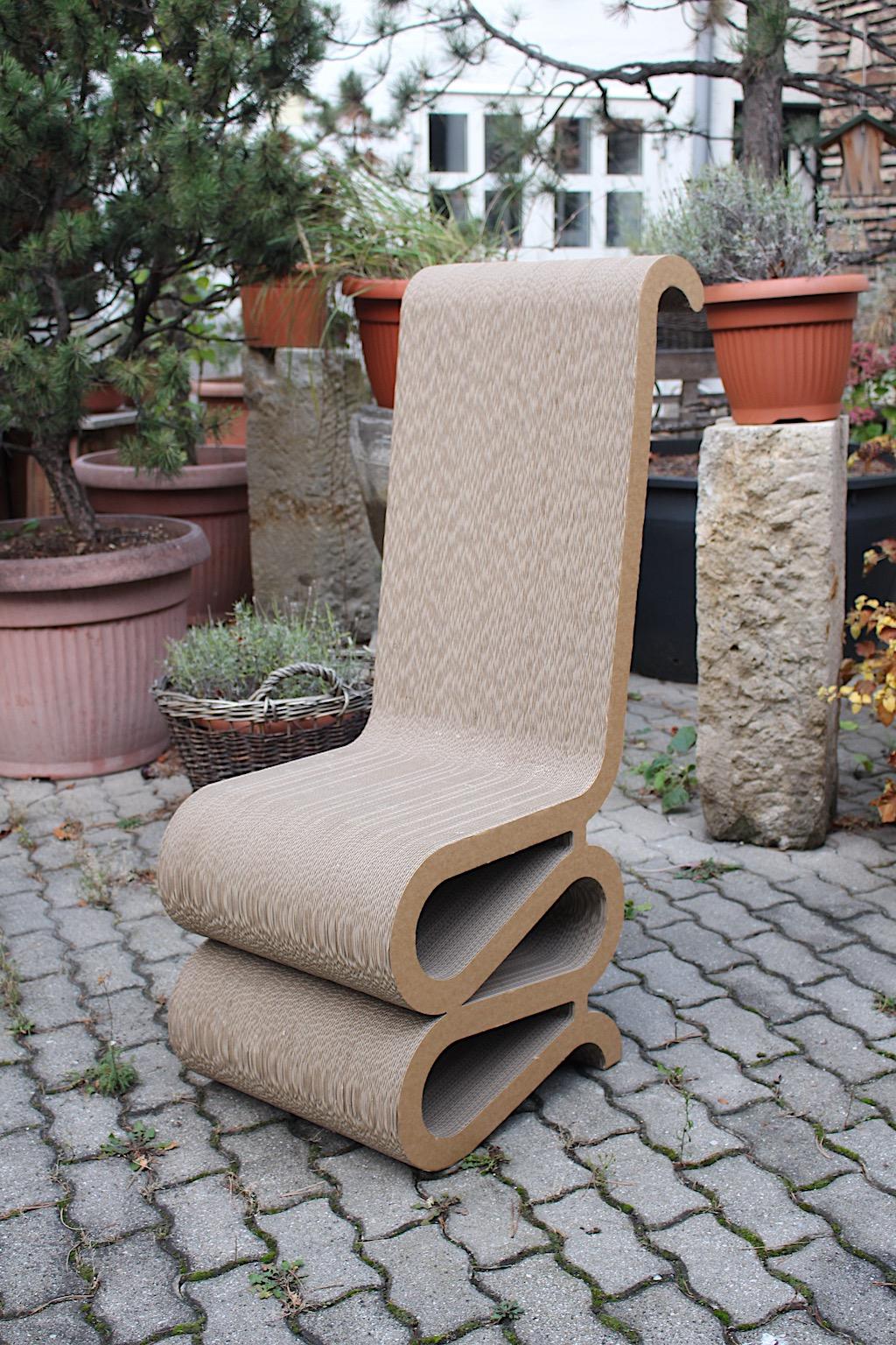 Modern Frank Gehry Attributed Vintage Curved Cardboard Side Chair or Chair, 1970s For Sale