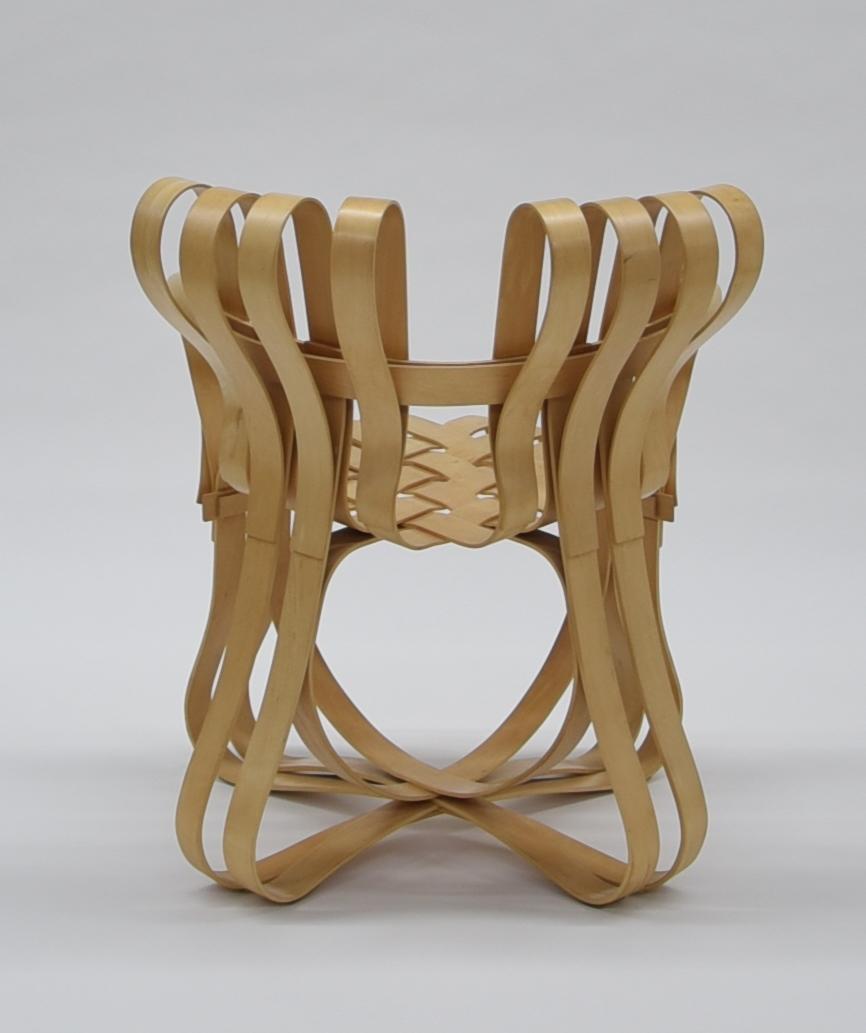 Frank Gehry Cross Check-Stuhl aus gebogenem Ahornholz mit Armlehnen Knoll International USA (Ende des 20. Jahrhunderts) im Angebot