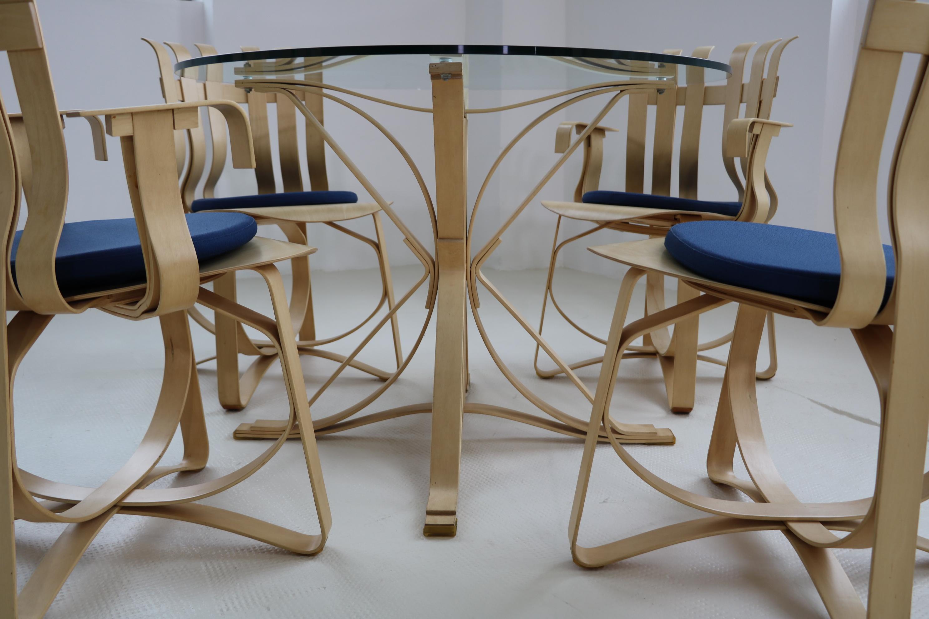 Frank Gehry Dining Set Face off Table and Hat Trick Chairs Knoll International 1