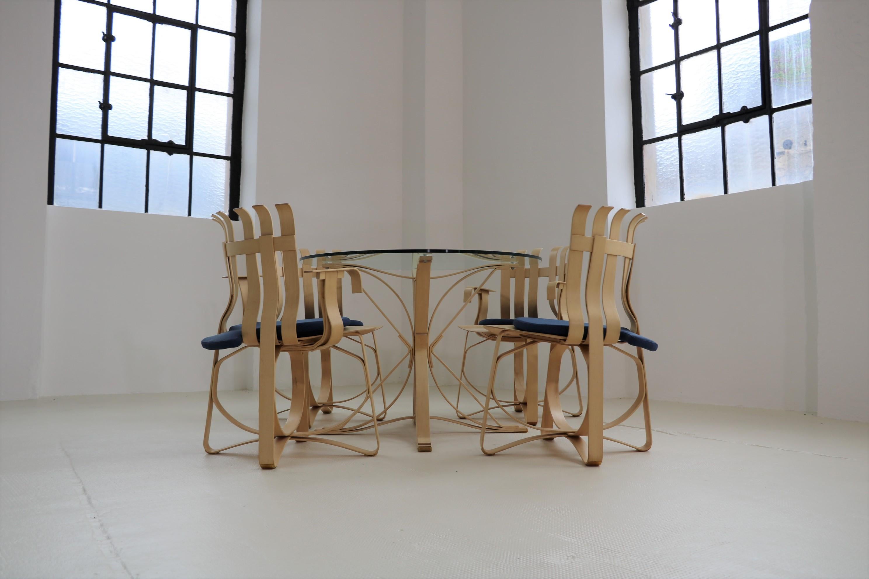 Frank Gehry Dining Set Face off Table and Hat Trick Chairs Knoll International 2