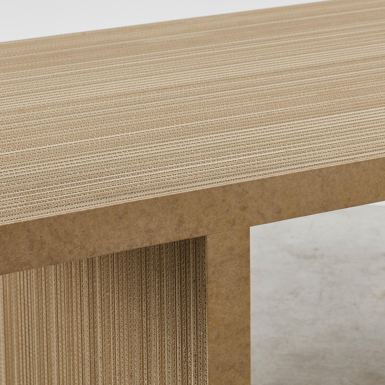 Frank Gehry dining table for Vitra - Switzerland, 1972 For Sale 2
