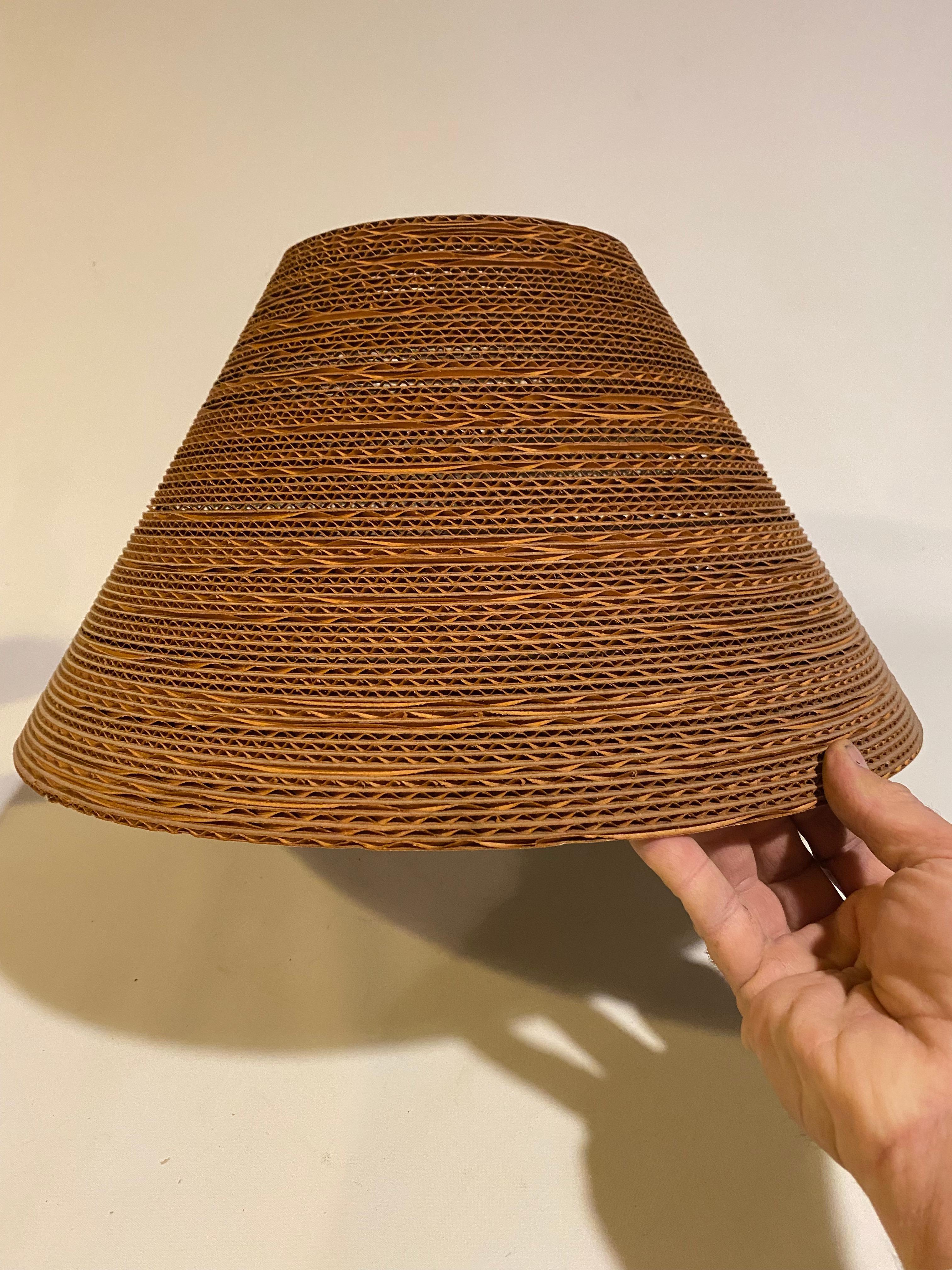 Frank Gehry Easy Edges Corrugated Cardboard Table Lamp Shade In Good Condition In Garnerville, NY