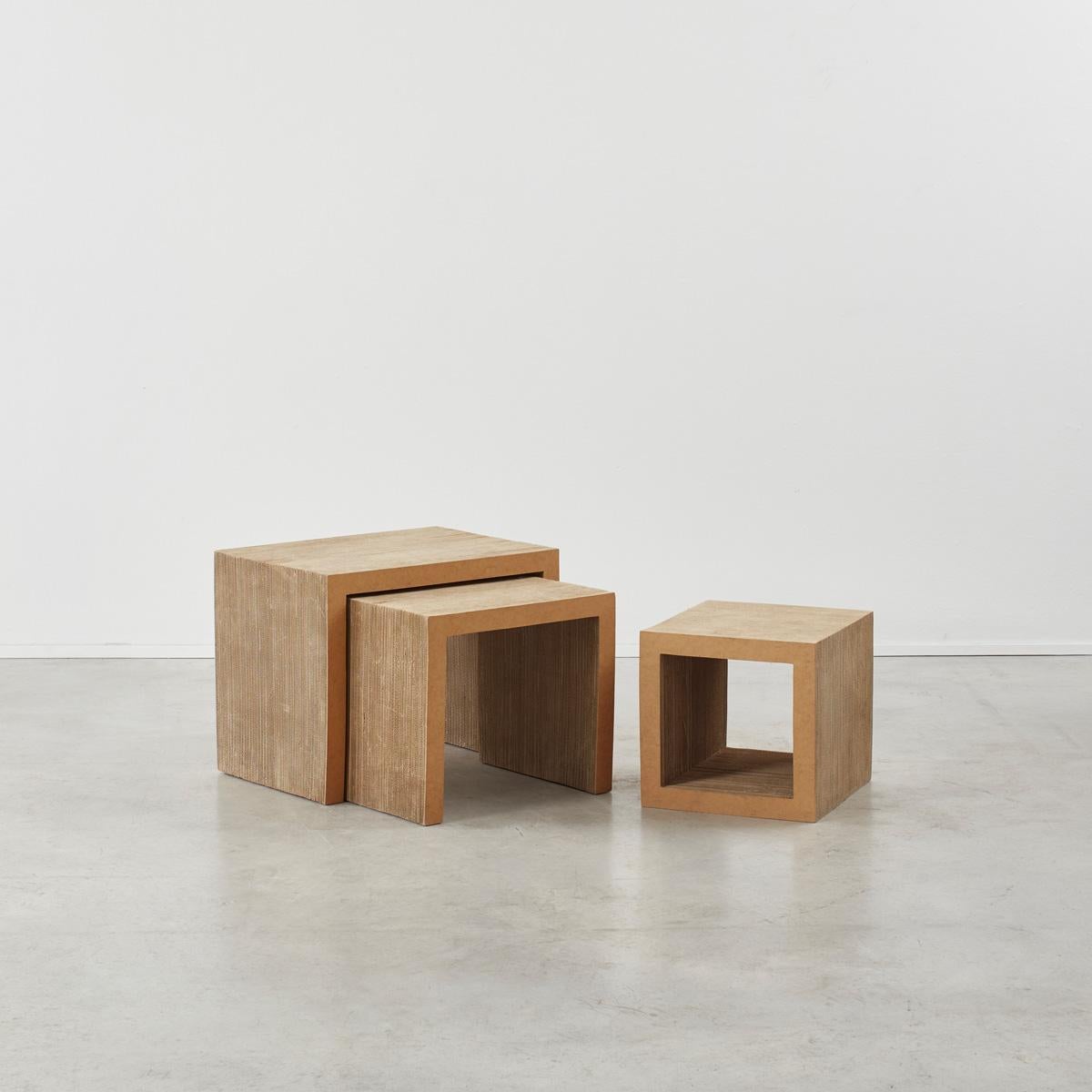 Frank Gehry, the ‘gratuitously eccentric’ architect behind the Guggenheim Bilbao gained attention in the 1970s with his ‘Easy Edges’ furniture series (1969-73). Constructed in corrugated cardboard and fibreboard, the line’s most emblematic designs
