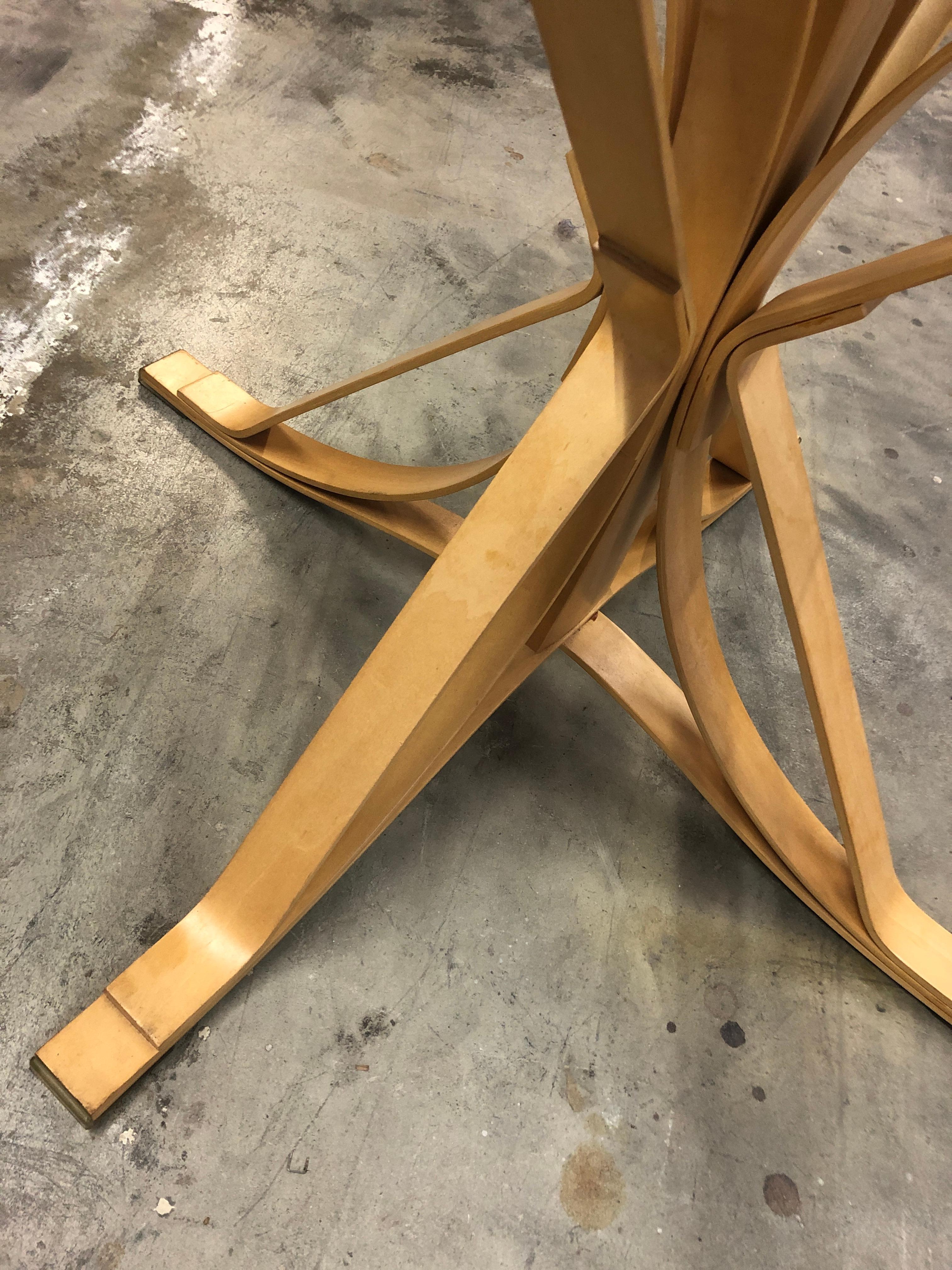 Frank Gehry for Knoll Face Off Table In Good Condition In Chattanooga, TN