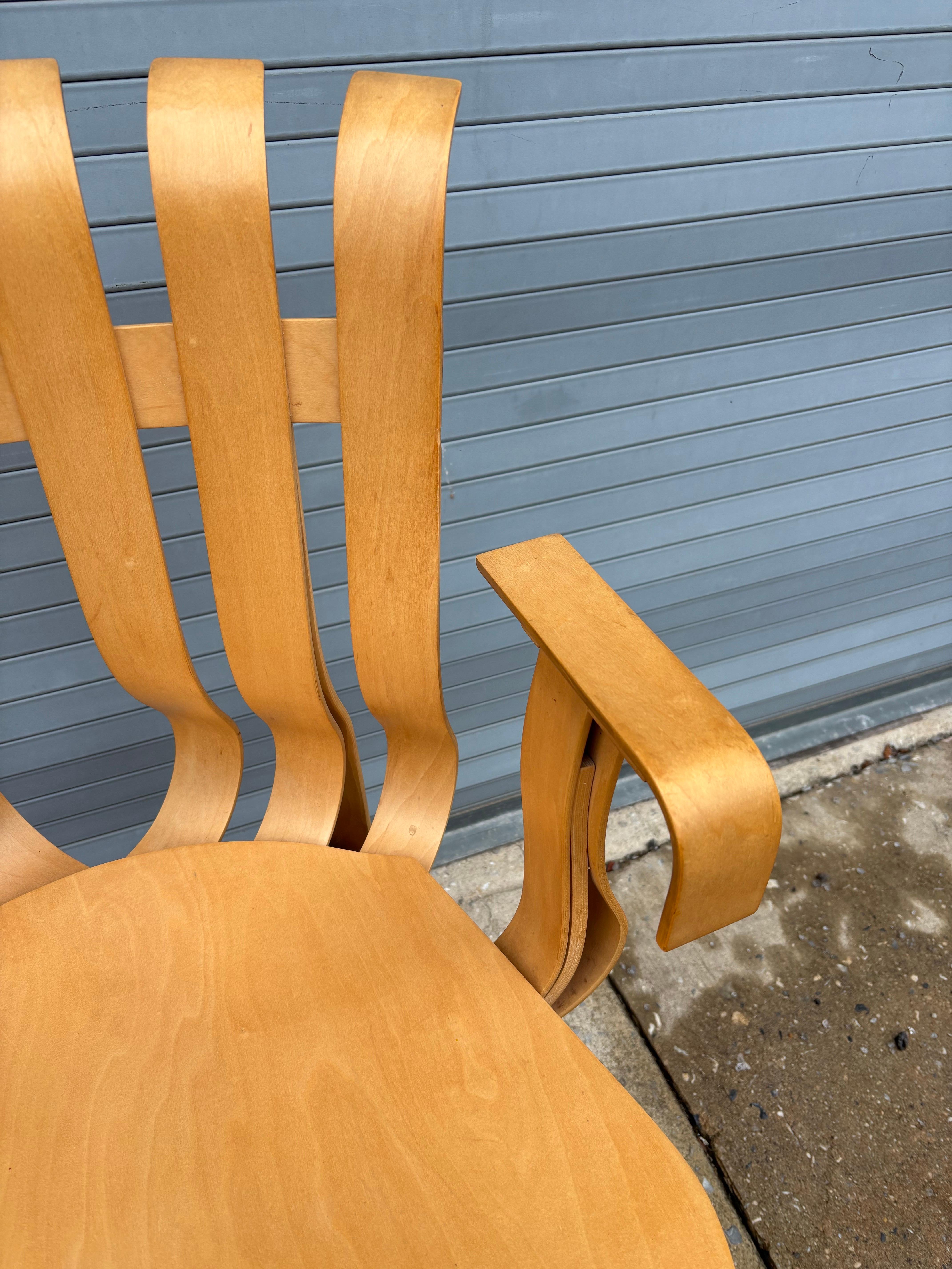 Moderne Frank Gehry pour Knoll Hat Trick Chair   4 DISPONIBLES ! en vente