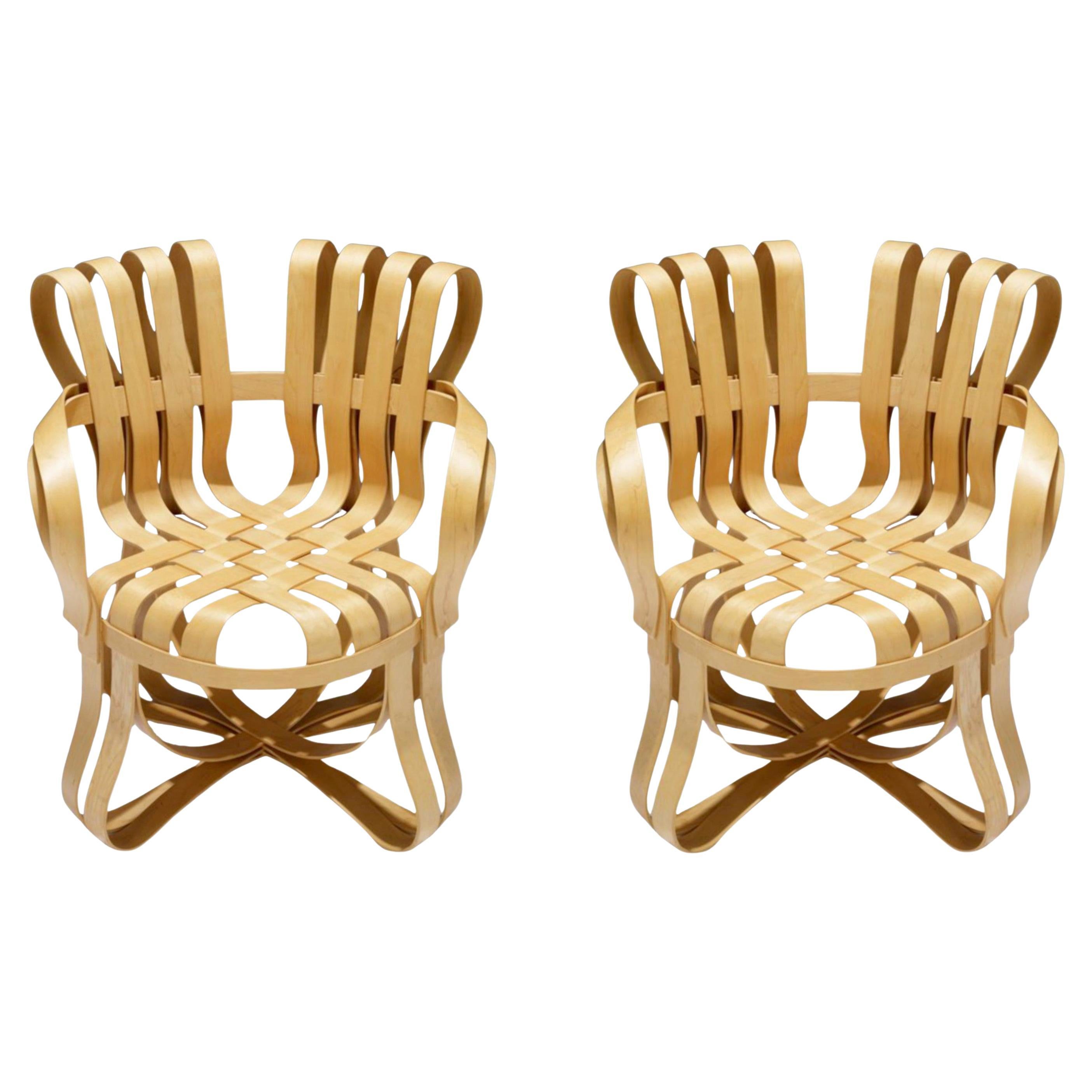 Frank Gehry pour Knoll, paire de chaises à carreaux croisés en bois d'érable courbé