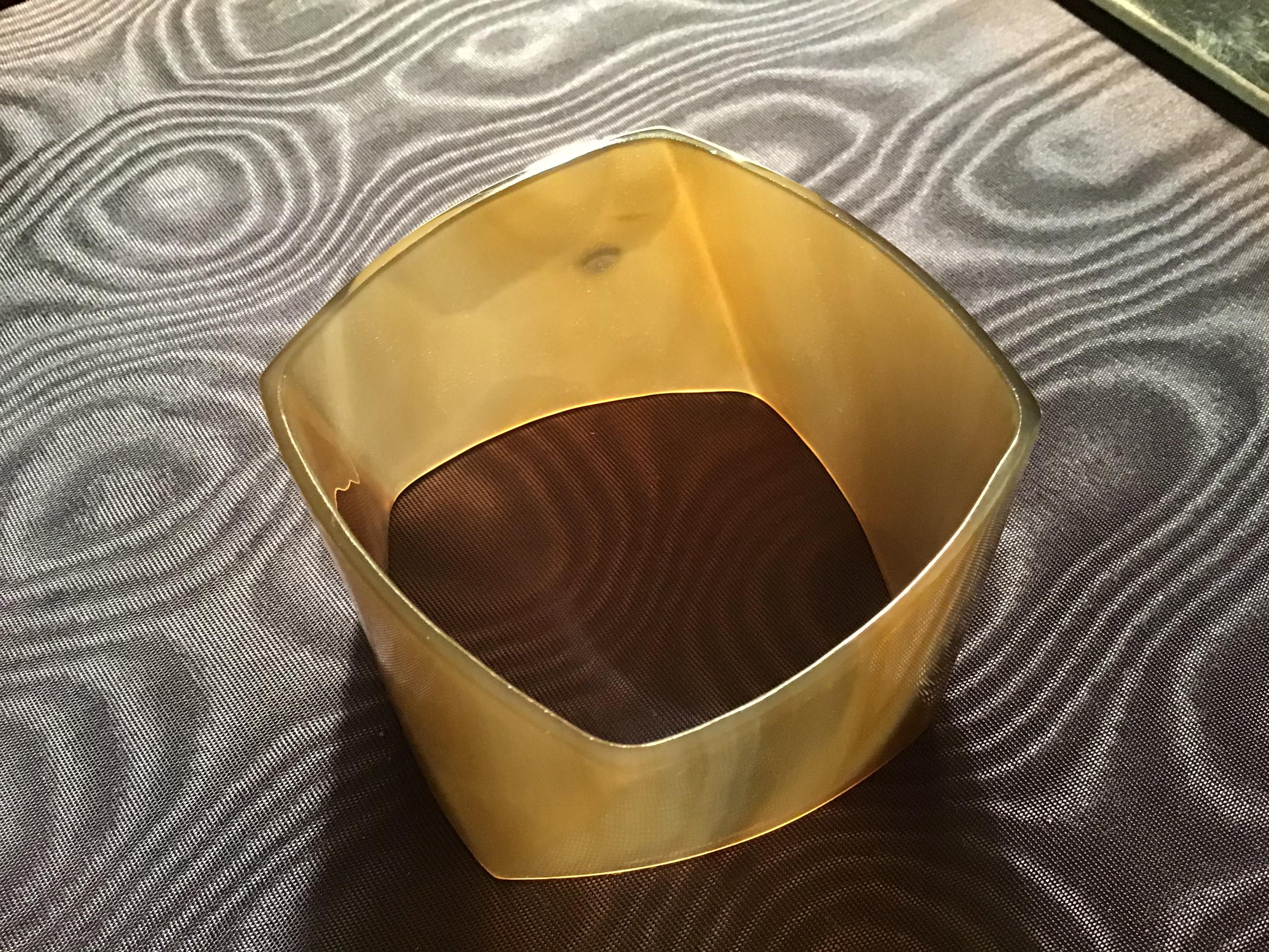 Contemporary Frank Gehry for Tiffany & Co Agate Torque Bangle Bracelet, Rare and Retired For Sale
