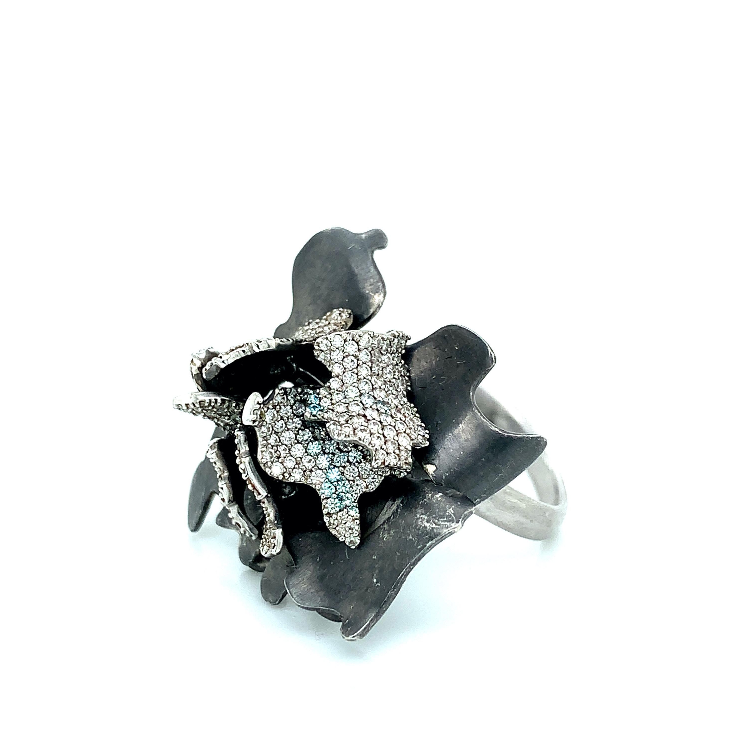 Women's or Men's Frank Gehry for Tiffany & Co. Black Flower Diamond Ring For Sale
