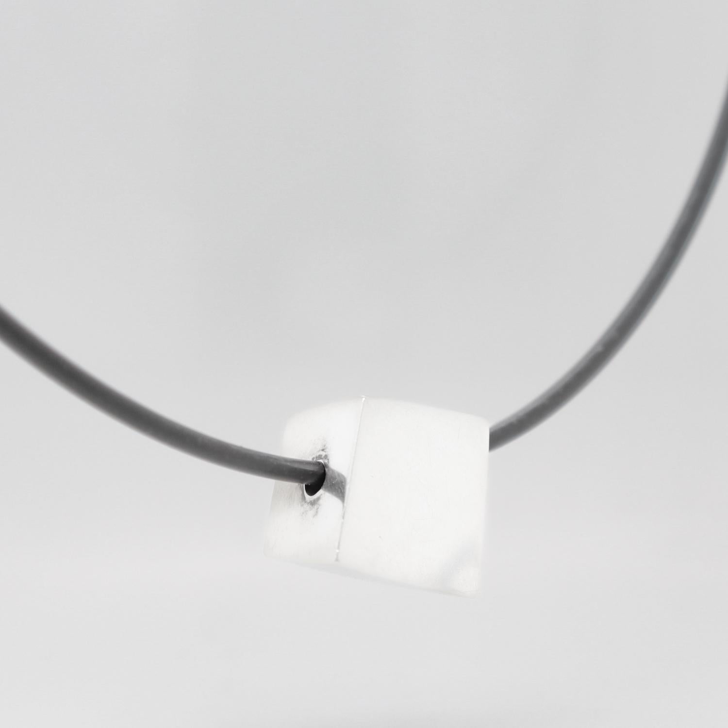 Frank Gehry for Tiffany & Co. Cube Torque Sterling Silver Choker Necklace For Sale 7