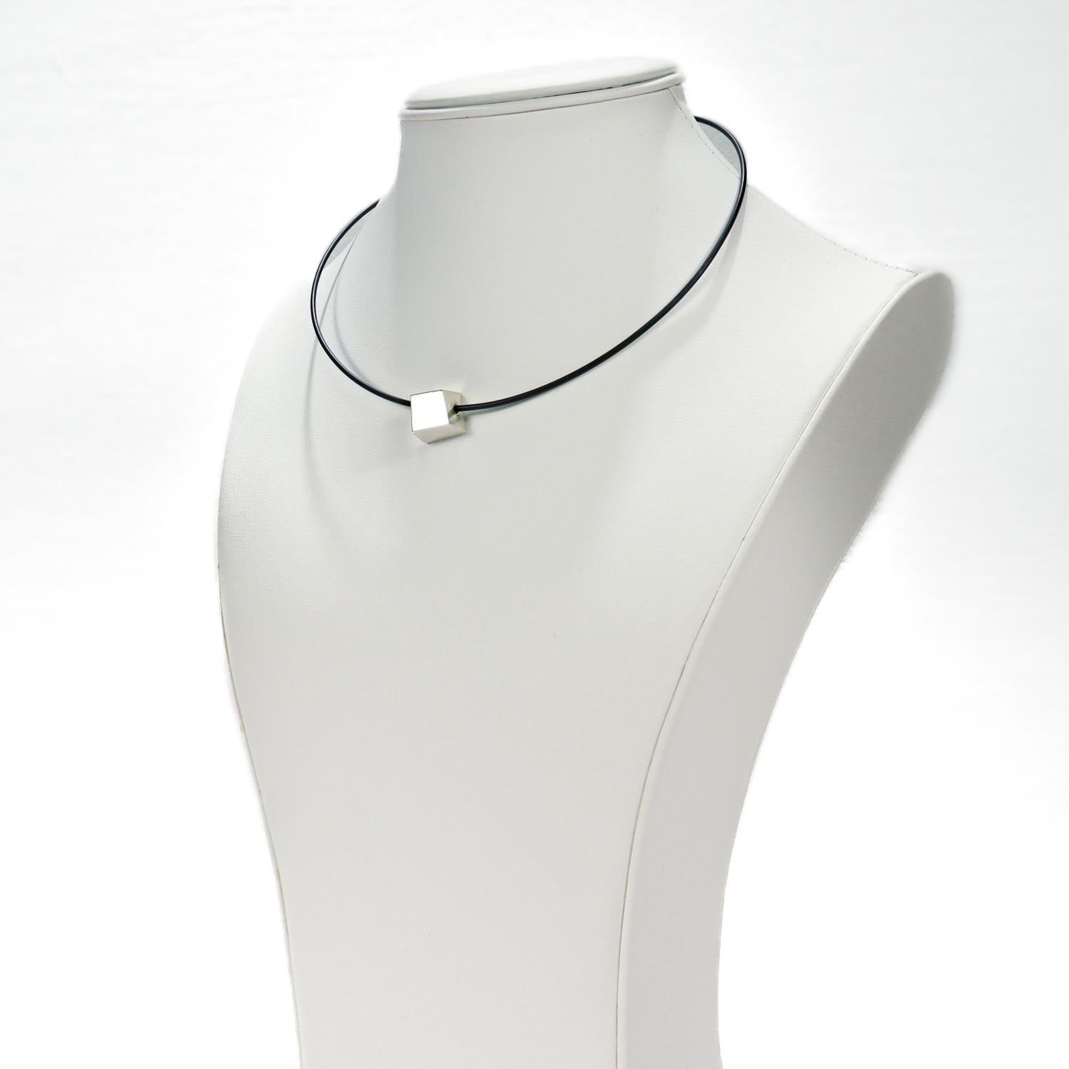 Frank Gehry for Tiffany & Co. Cube Torque Sterling Silver Choker Necklace In Fair Condition For Sale In Philadelphia, PA