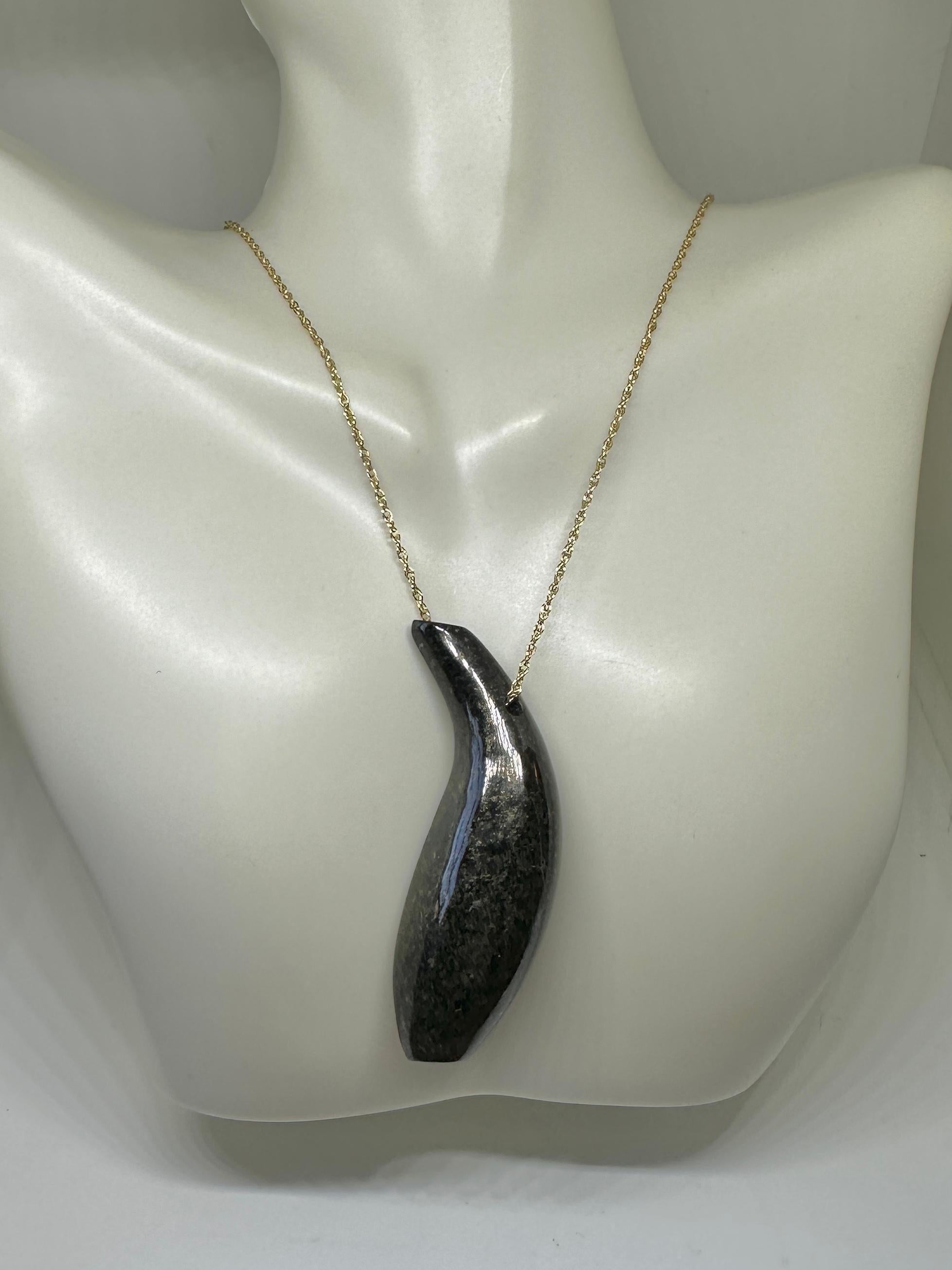 Modern Frank Gehry for Tiffany & Co. Jade Fish Necklace 18 Karat Gold