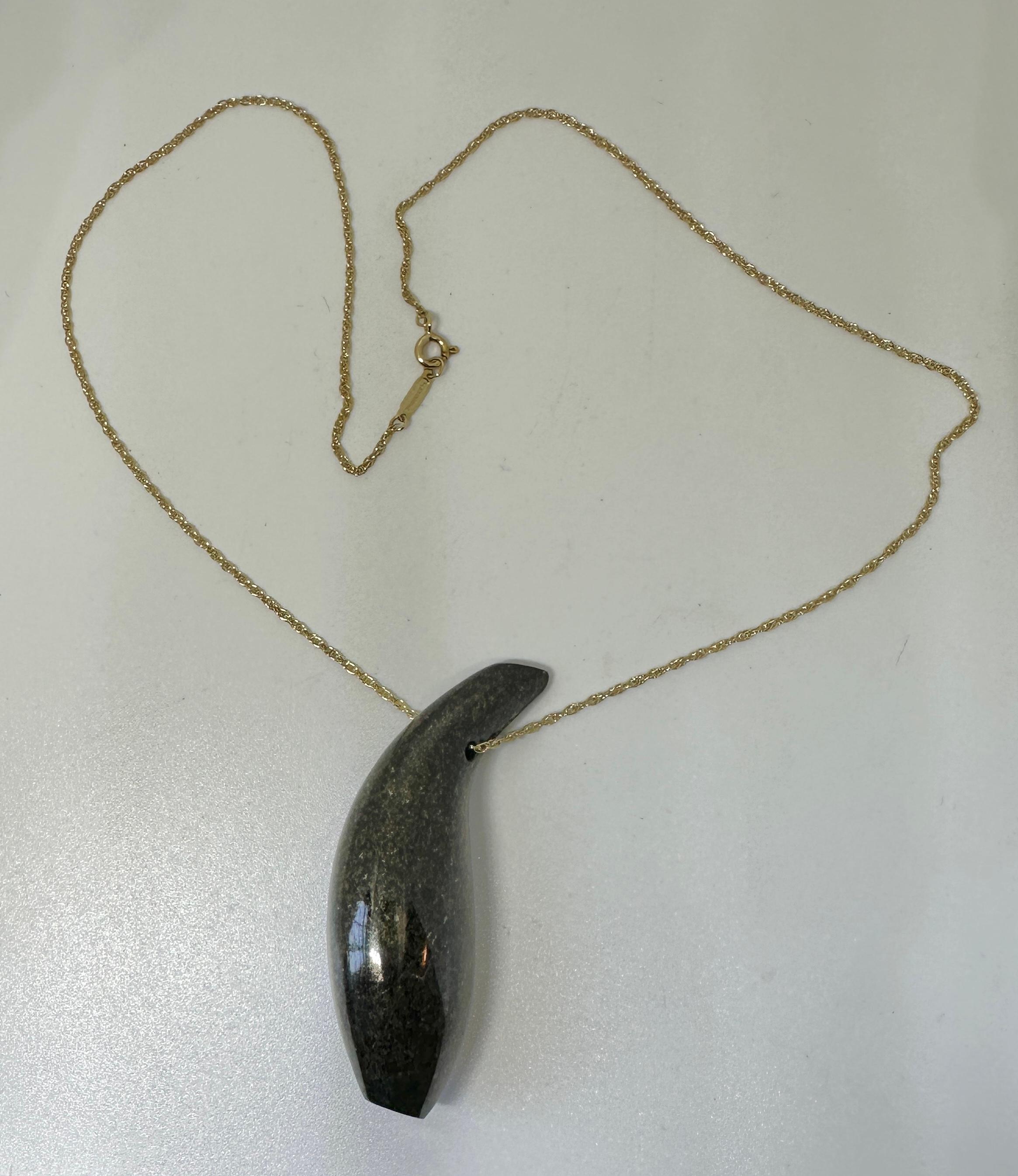 Frank Gehry for Tiffany & Co. Jade Fish Necklace 18 Karat Gold In Excellent Condition In New York, NY
